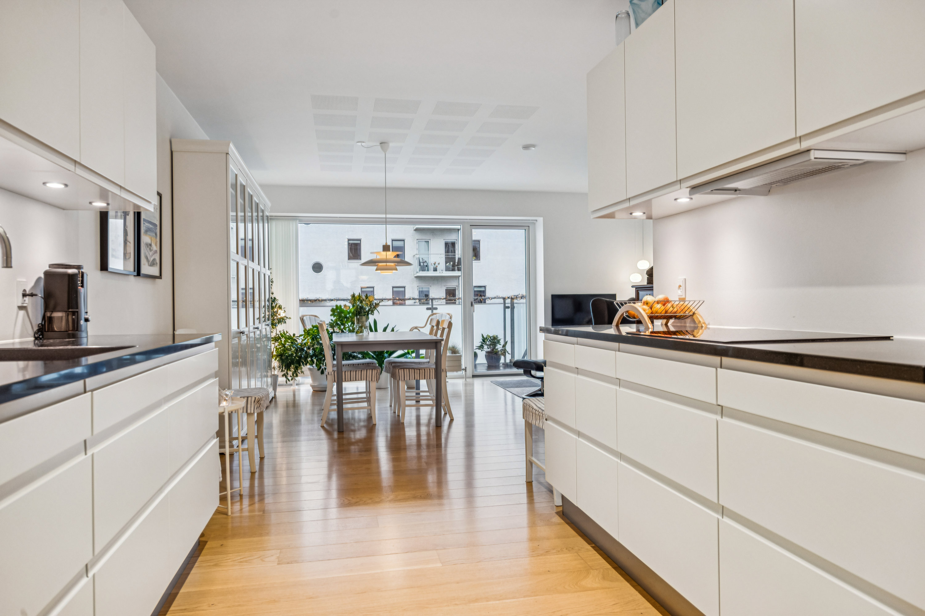 Fremhævet køkken billede i fuldskærmstilstand. Billede af Carl Klitgaards Vej 35, st.. th., 9400 Nørresundby