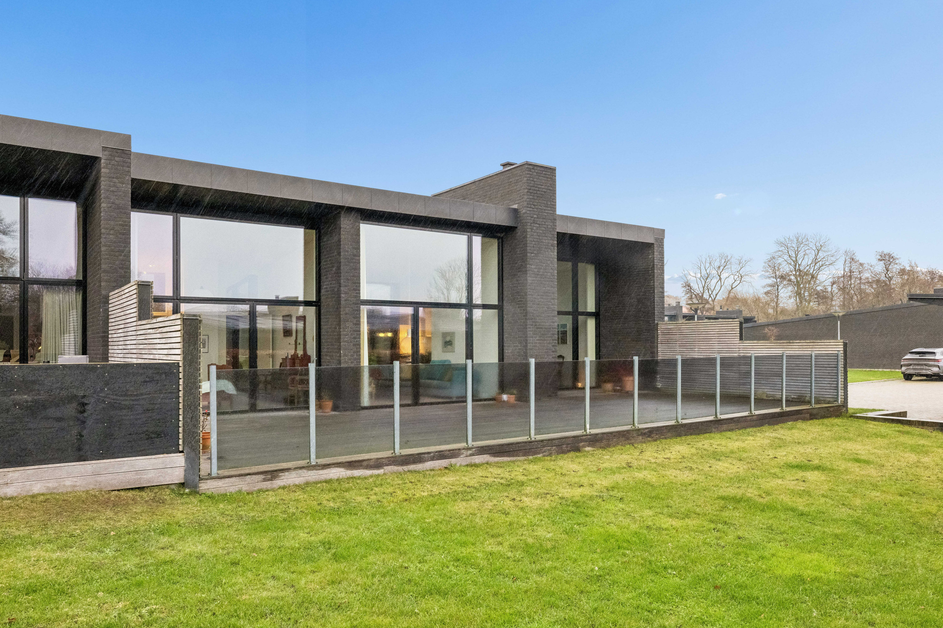 Fremhævet andet billede i fuldskærmstilstand. Billede af Strandparken 6, 8410 Rønde