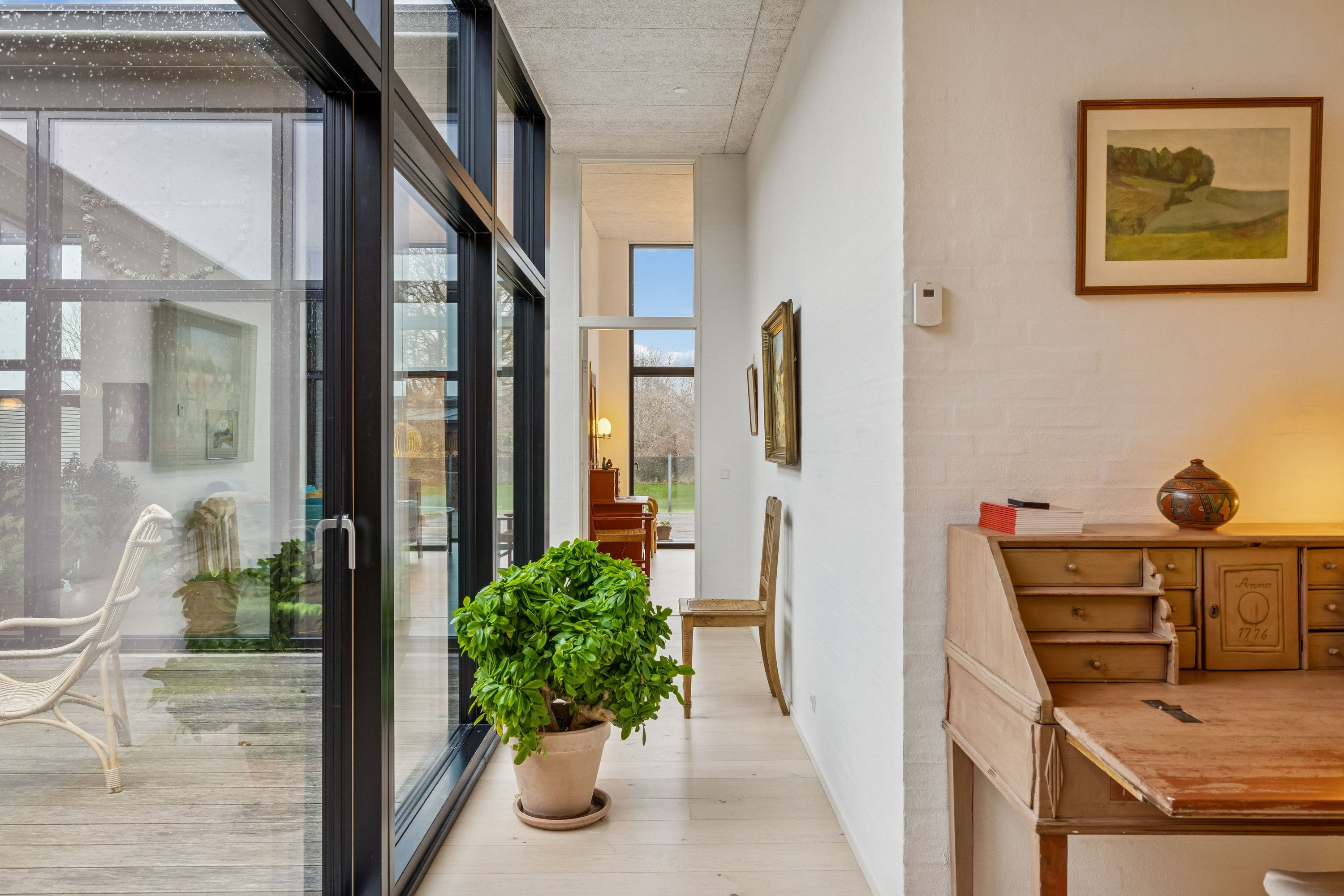 Fremhævet gang billede i fuldskærmstilstand. Billede af Strandparken 6, 8410 Rønde