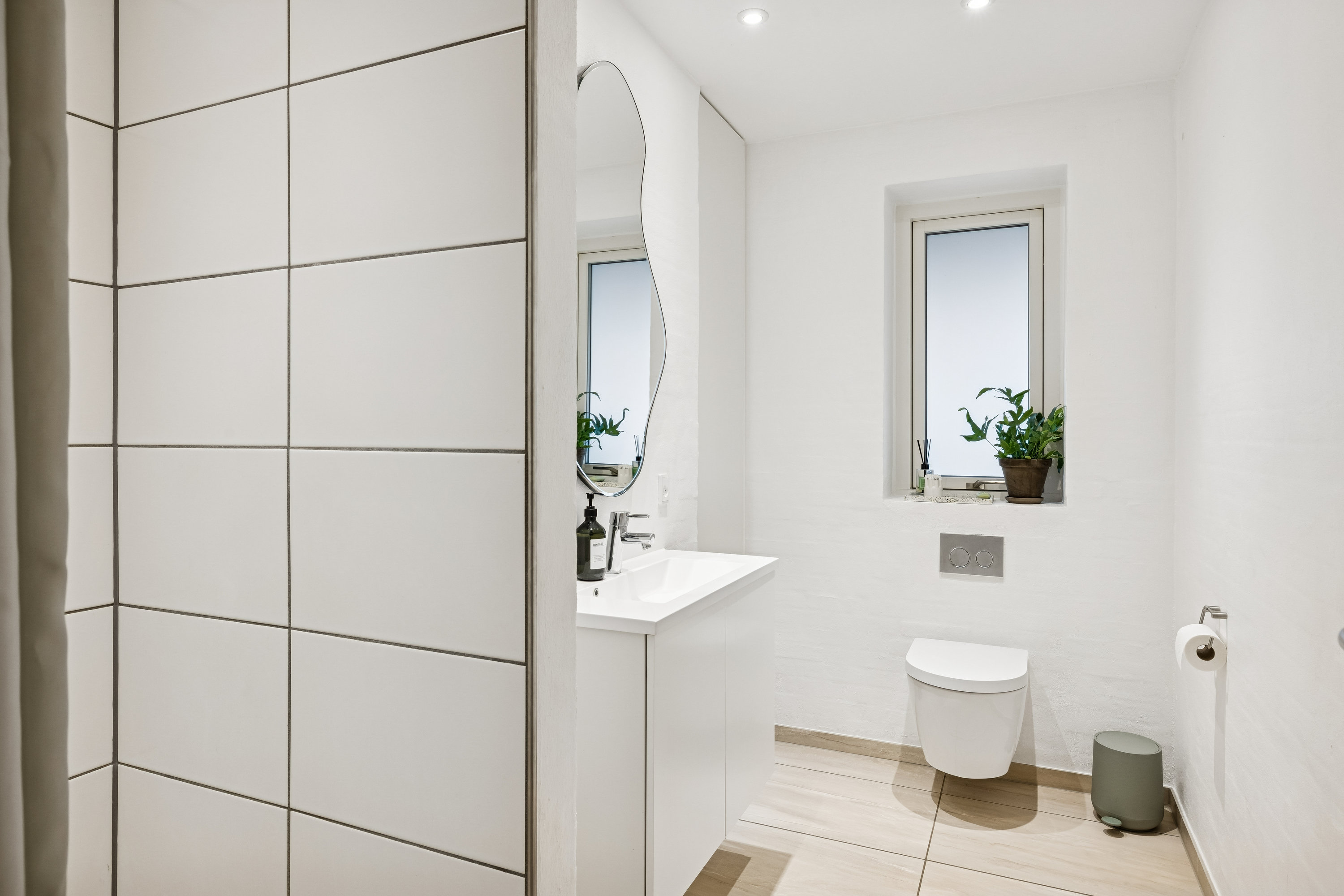 Fremhævet badeværelse billede i fuldskærmstilstand. Billede af Ladegårdsparken 96, 8410 Rønde