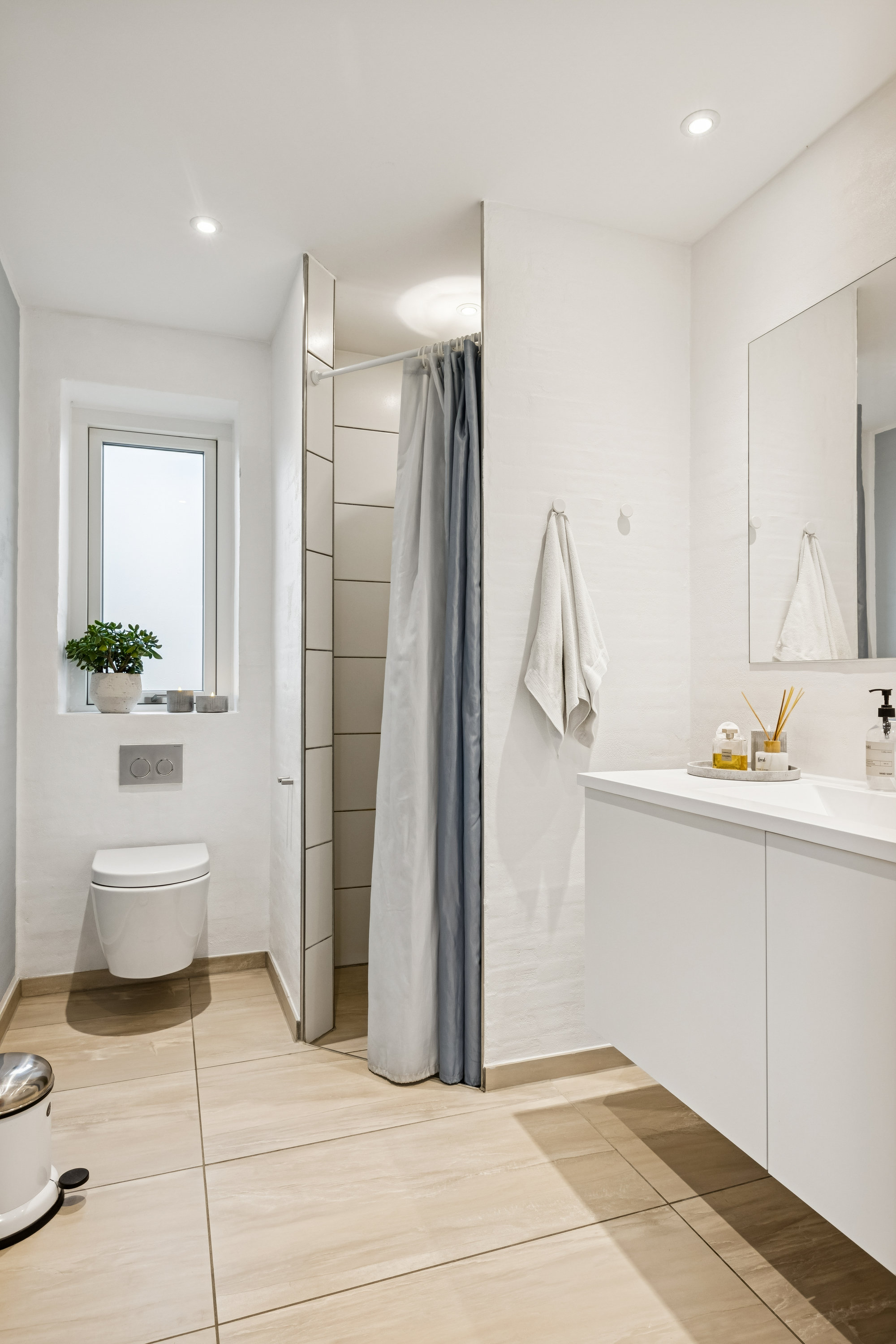 Fremhævet badeværelse billede i fuldskærmstilstand. Billede af Ladegårdsparken 96, 8410 Rønde