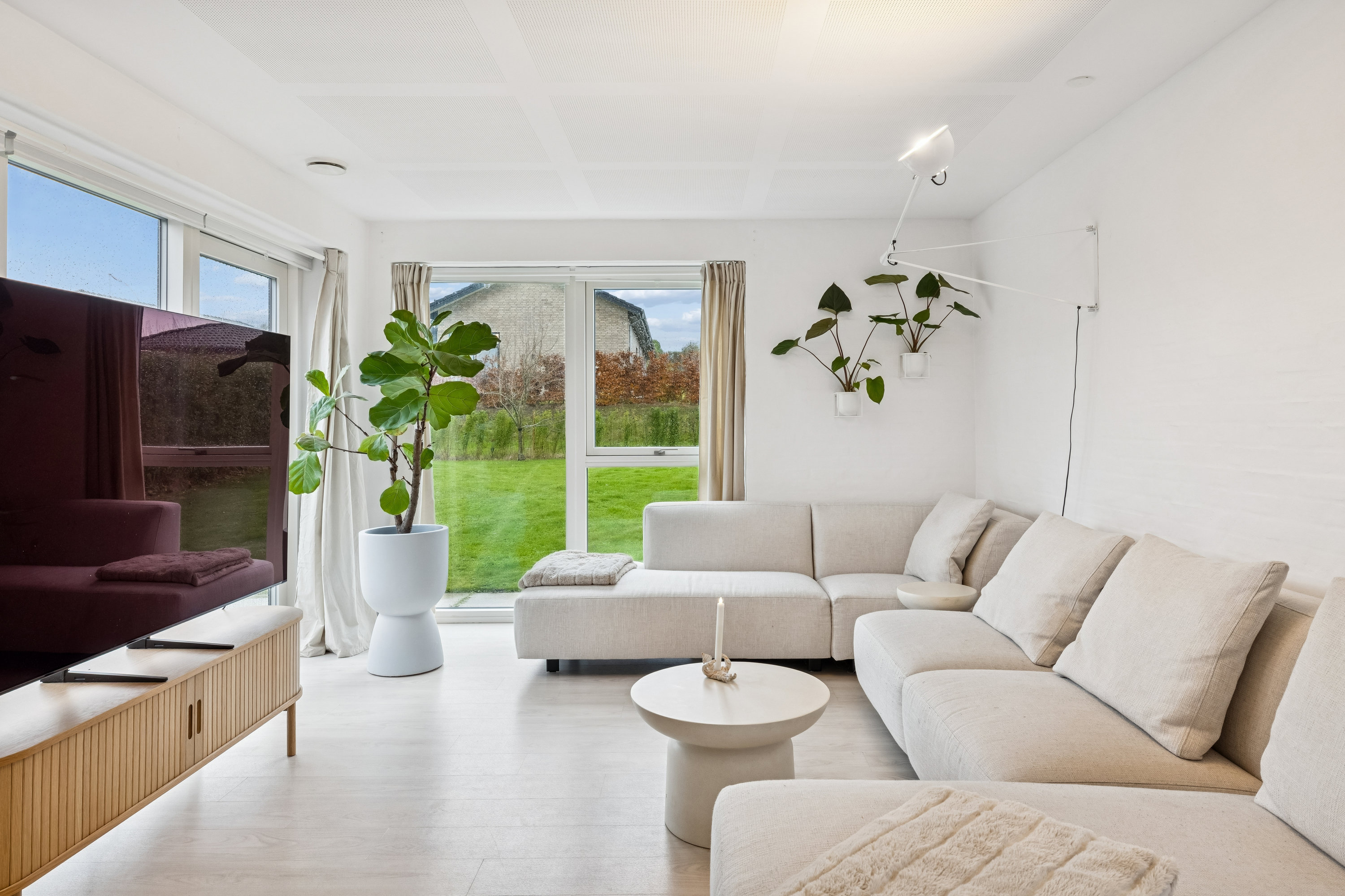 Fremhævet stue billede i fuldskærmstilstand. Billede af Ladegårdsparken 96, 8410 Rønde