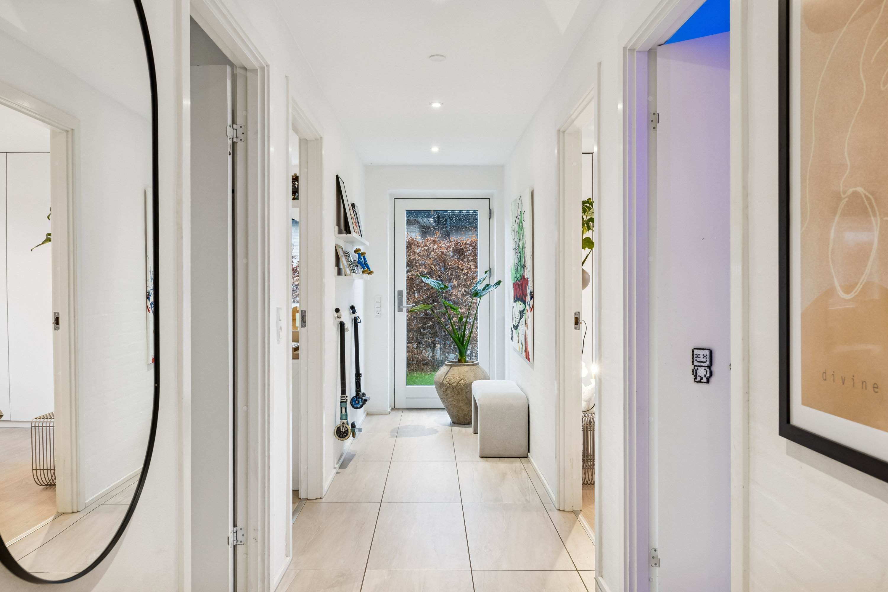 Fremhævet gang billede i fuldskærmstilstand. Billede af Ladegårdsparken 96, 8410 Rønde