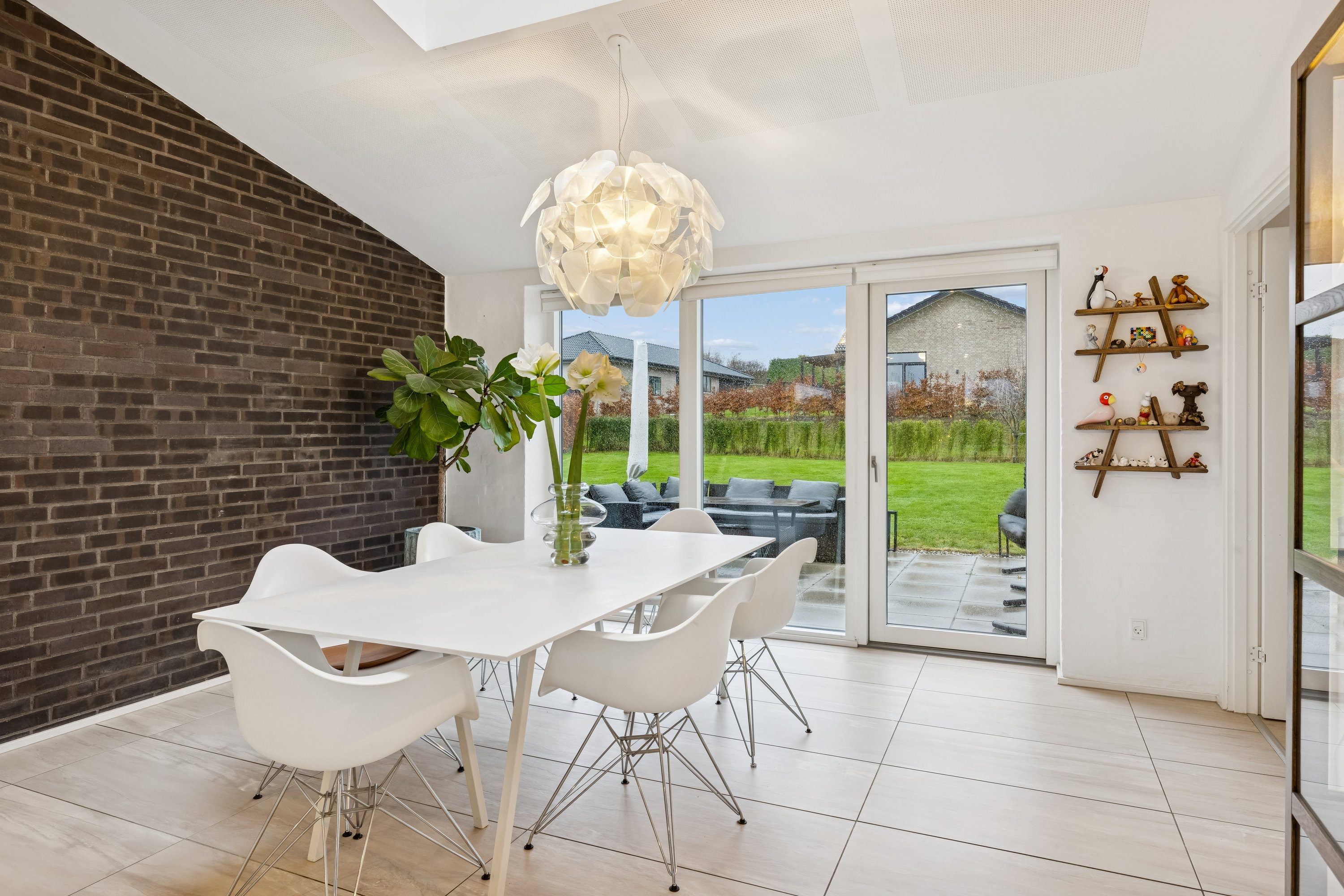 Fremhævet stue billede i fuldskærmstilstand. Billede af Ladegårdsparken 96, 8410 Rønde