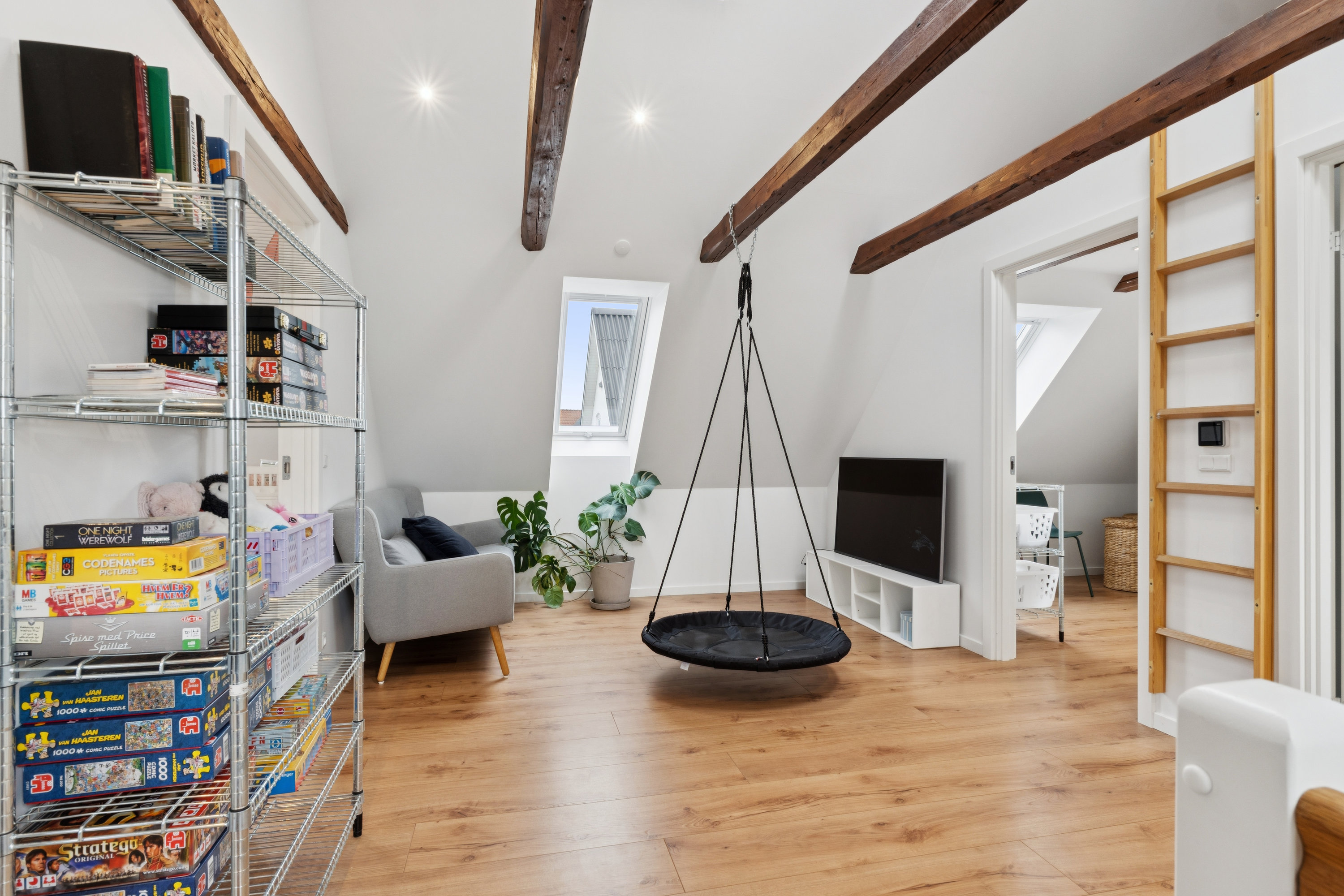 Fremhævet  billede i fuldskærmstilstand. Billede af Thorsgade 7, Vejgaard, 9000 Aalborg