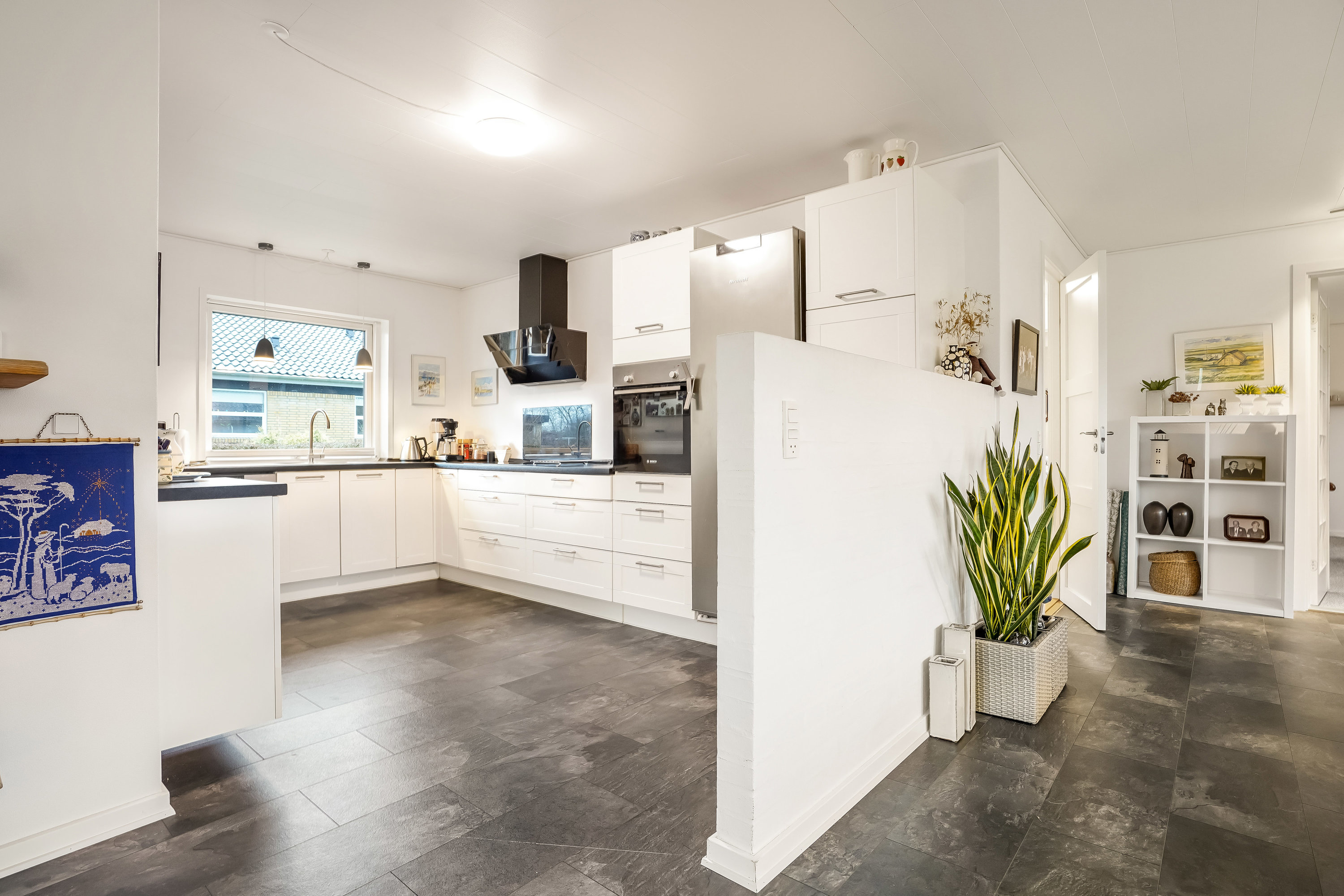 Fremhævet køkken billede i fuldskærmstilstand. Billede af Parkvej 22, 6623 Vorbasse