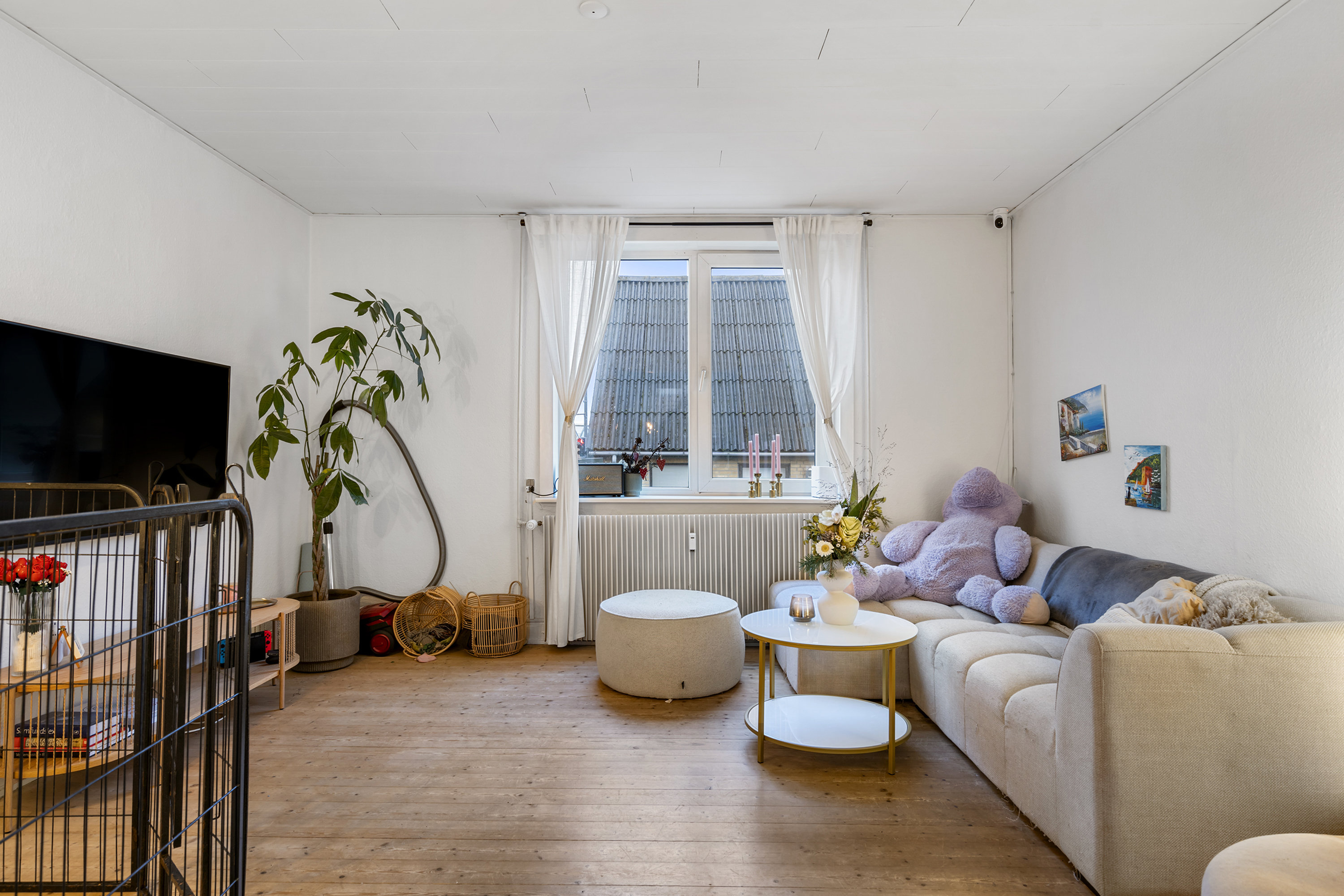 Fremhævet stue billede i fuldskærmstilstand. Billede af Bovinsgade 2, 9900 Frederikshavn