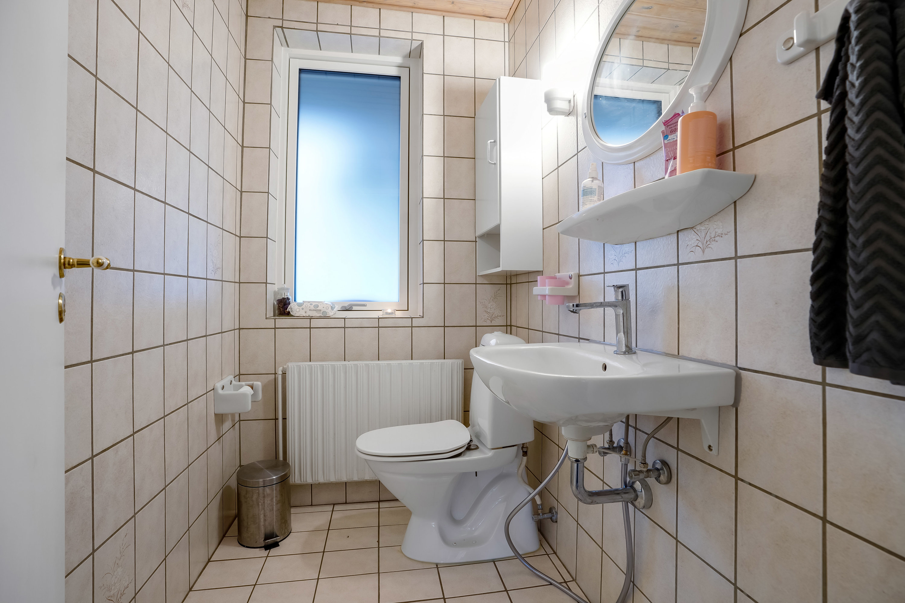 Fremhævet toilet billede i fuldskærmstilstand. Billede af Mandøvej 19, 7200 Grindsted