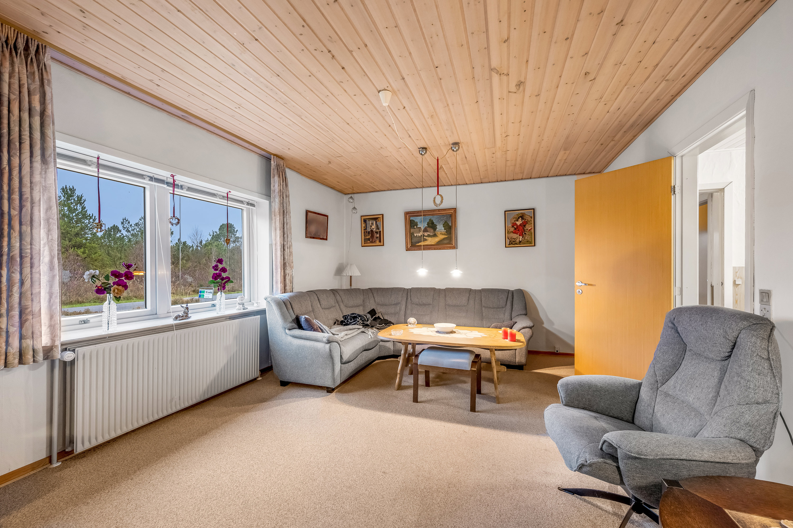 Fremhævet stue billede i fuldskærmstilstand. Billede af Borrisvej 9, Gaasdalhede, 6920 Videbæk