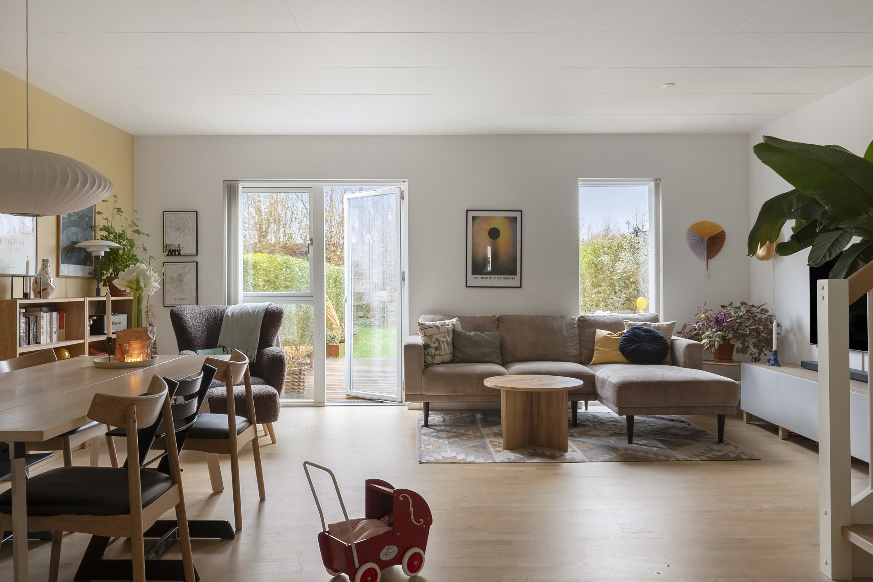 Fremhævet stue billede i fuldskærmstilstand. Billede af Østergårds Alle 115, 8362 Hørning