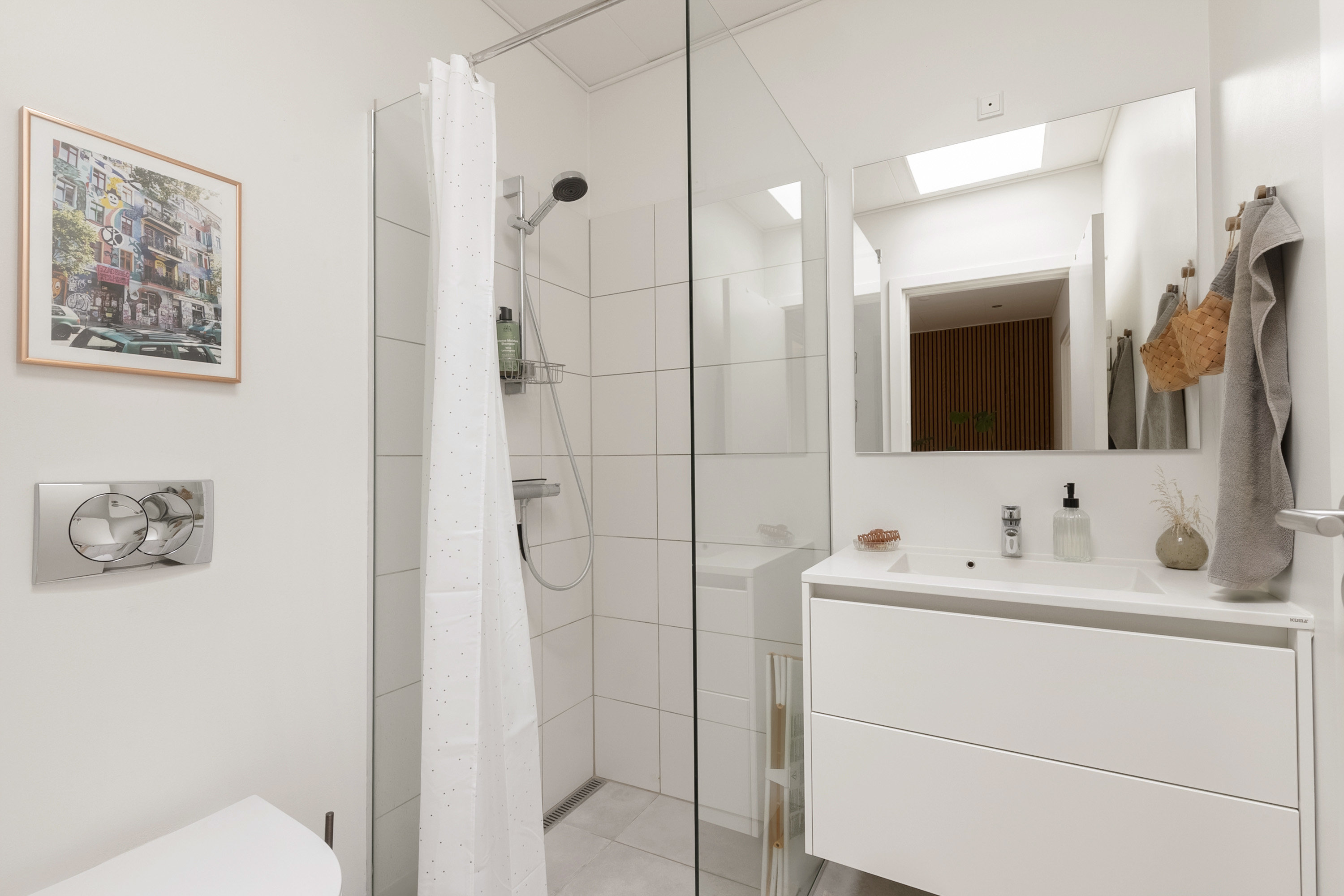 Fremhævet badeværelse billede i fuldskærmstilstand. Billede af Østergårds Alle 115, 8362 Hørning