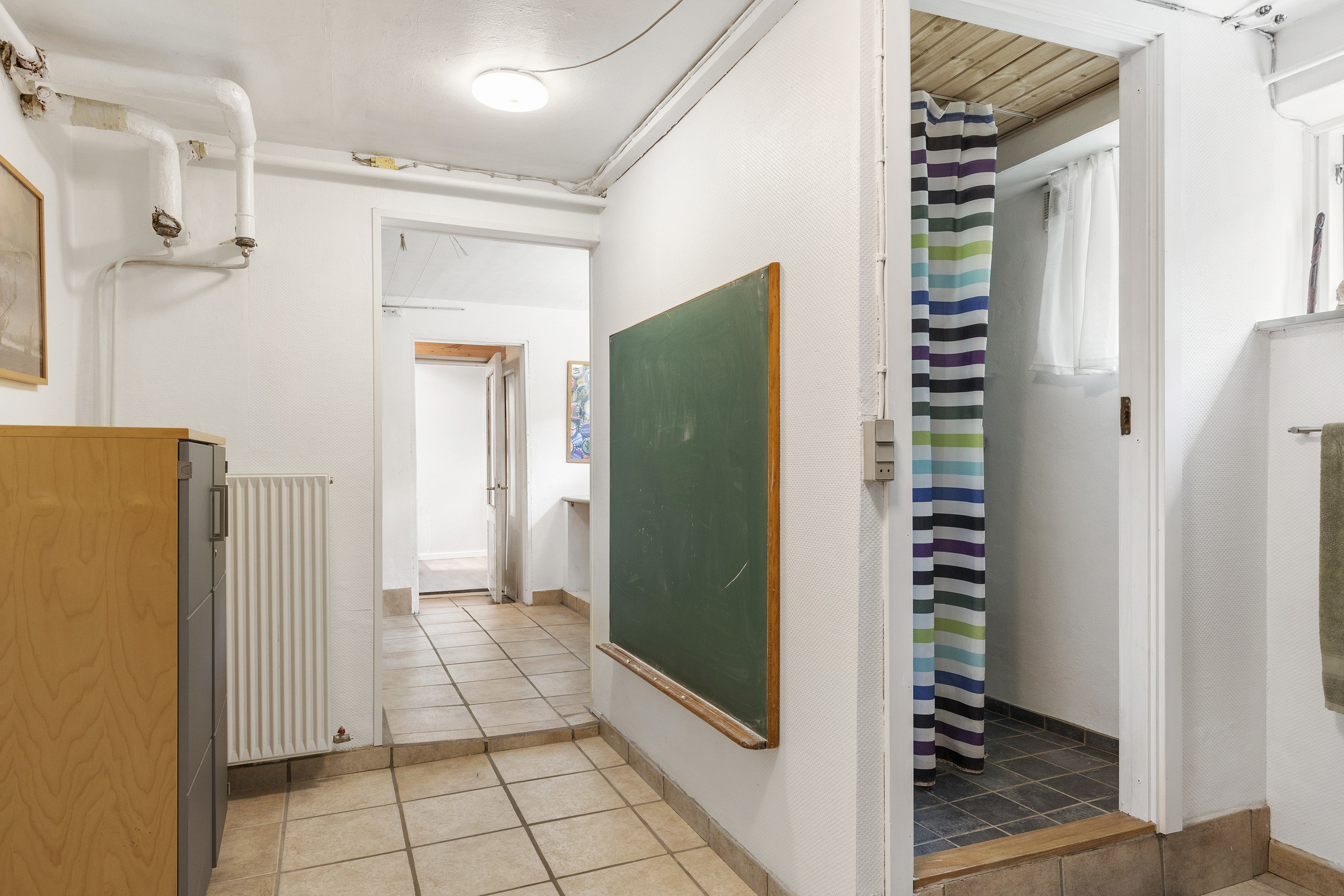 Fremhævet gang billede i fuldskærmstilstand. Billede af Brøndumvej 33, 9690 Fjerritslev