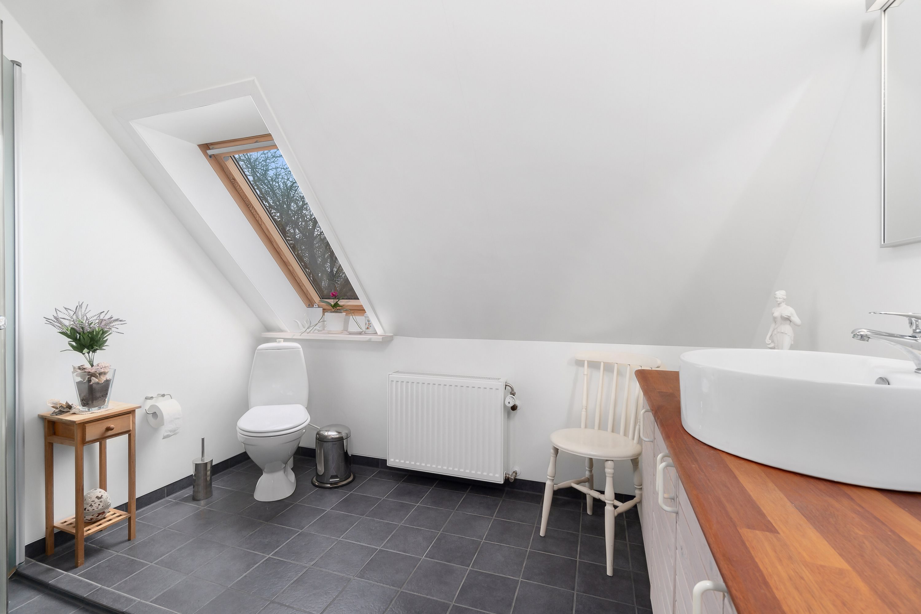 Fremhævet badeværelse billede i fuldskærmstilstand. Billede af Oddevej 84, Klim Odde, 9690 Fjerritslev