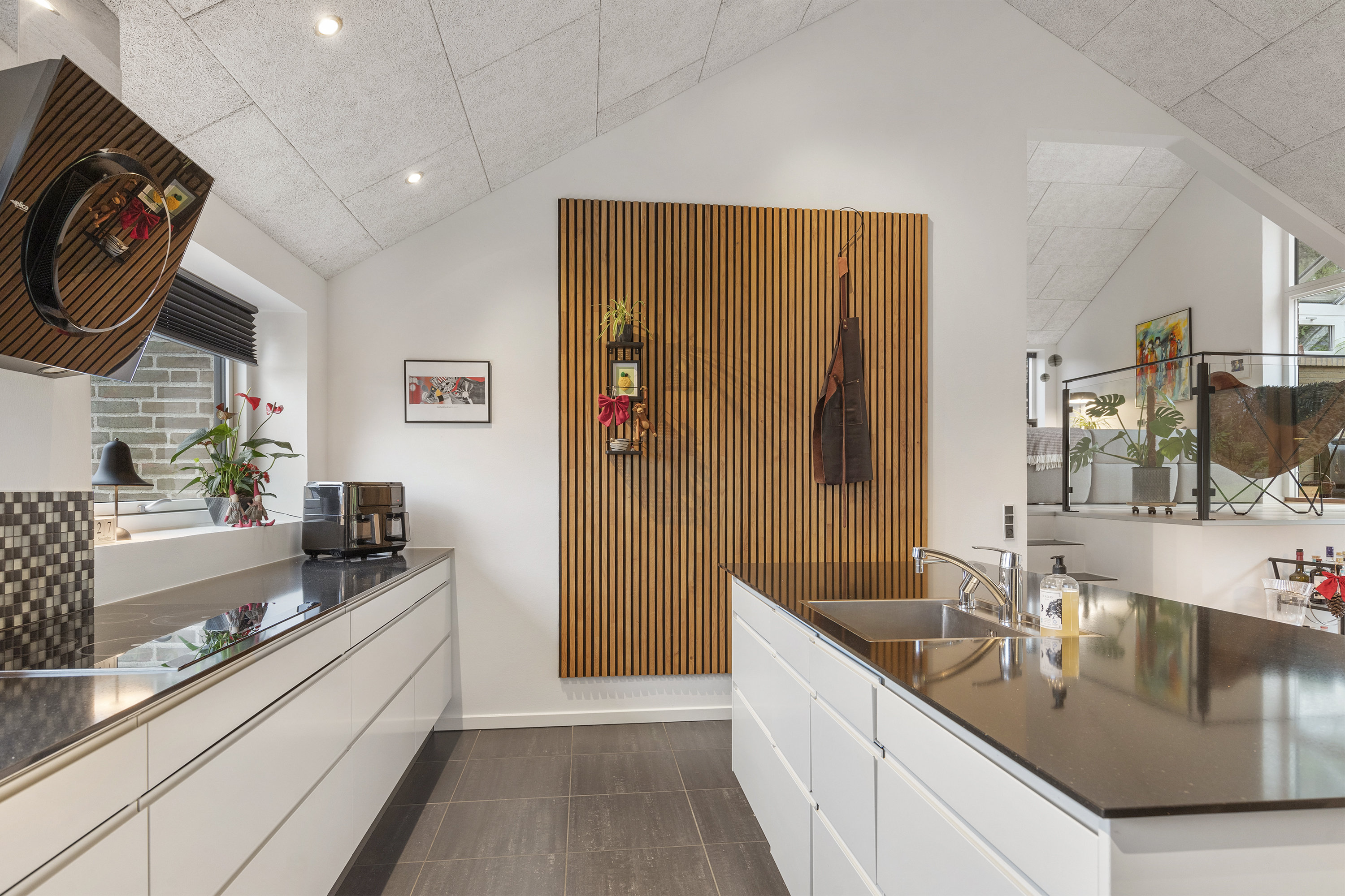 Fremhævet køkken billede i fuldskærmstilstand. Billede af Ådalen 539, 9700 Brønderslev