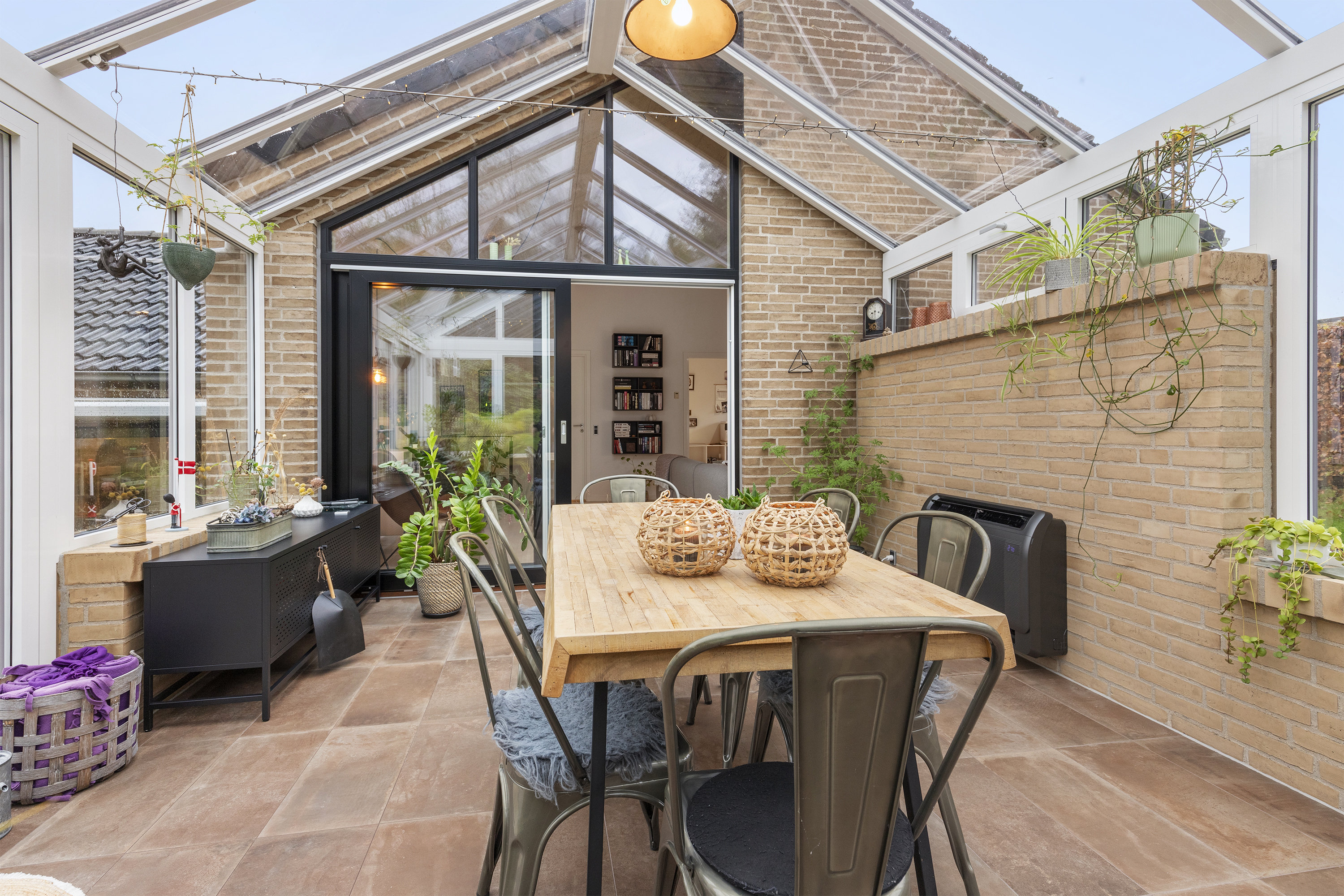 Fremhævet orangeri billede i fuldskærmstilstand. Billede af Ådalen 539, 9700 Brønderslev