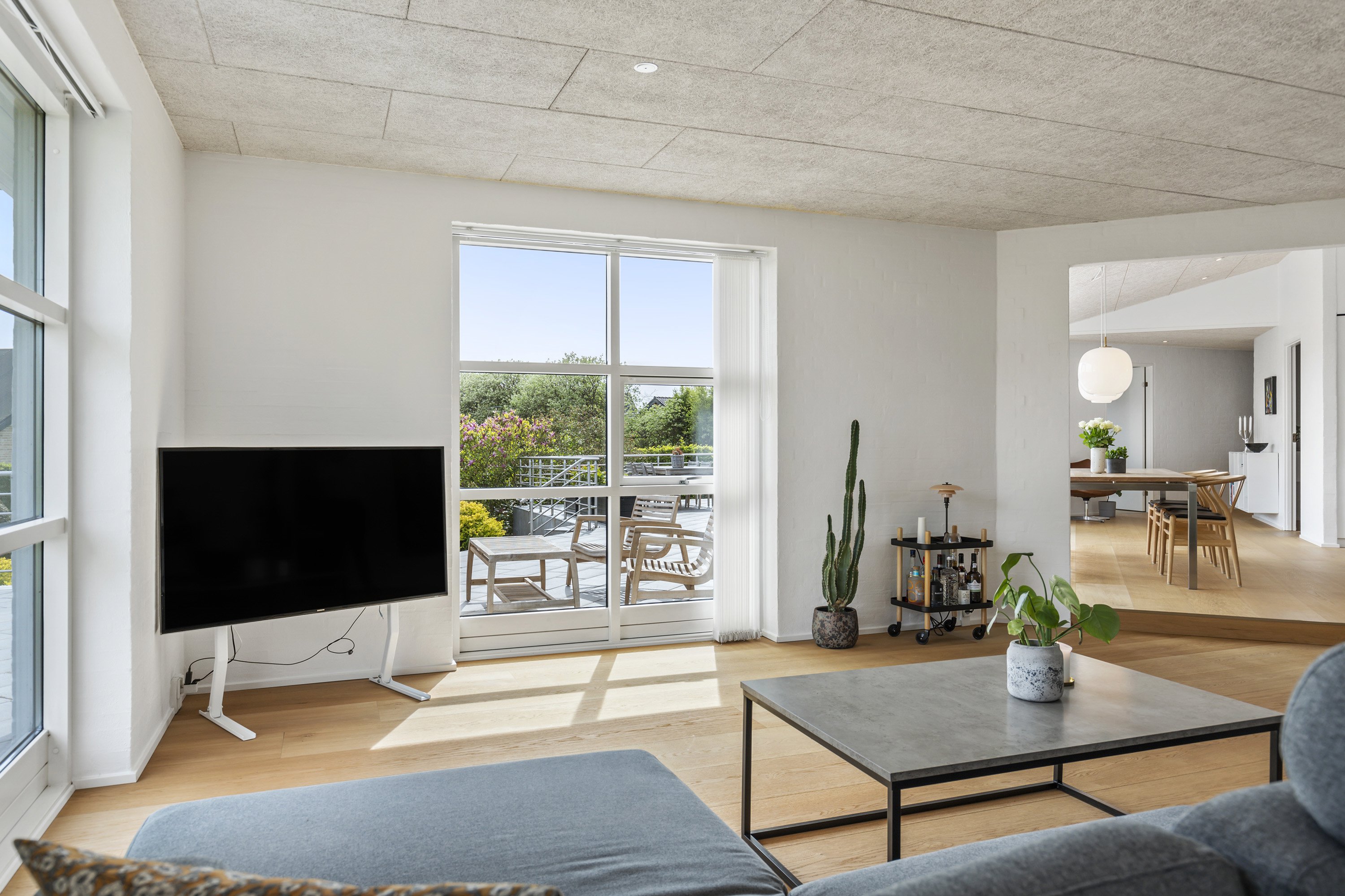 Fremhævet stue billede i fuldskærmstilstand. Billede af Dalhøjen 72, 9690 Fjerritslev