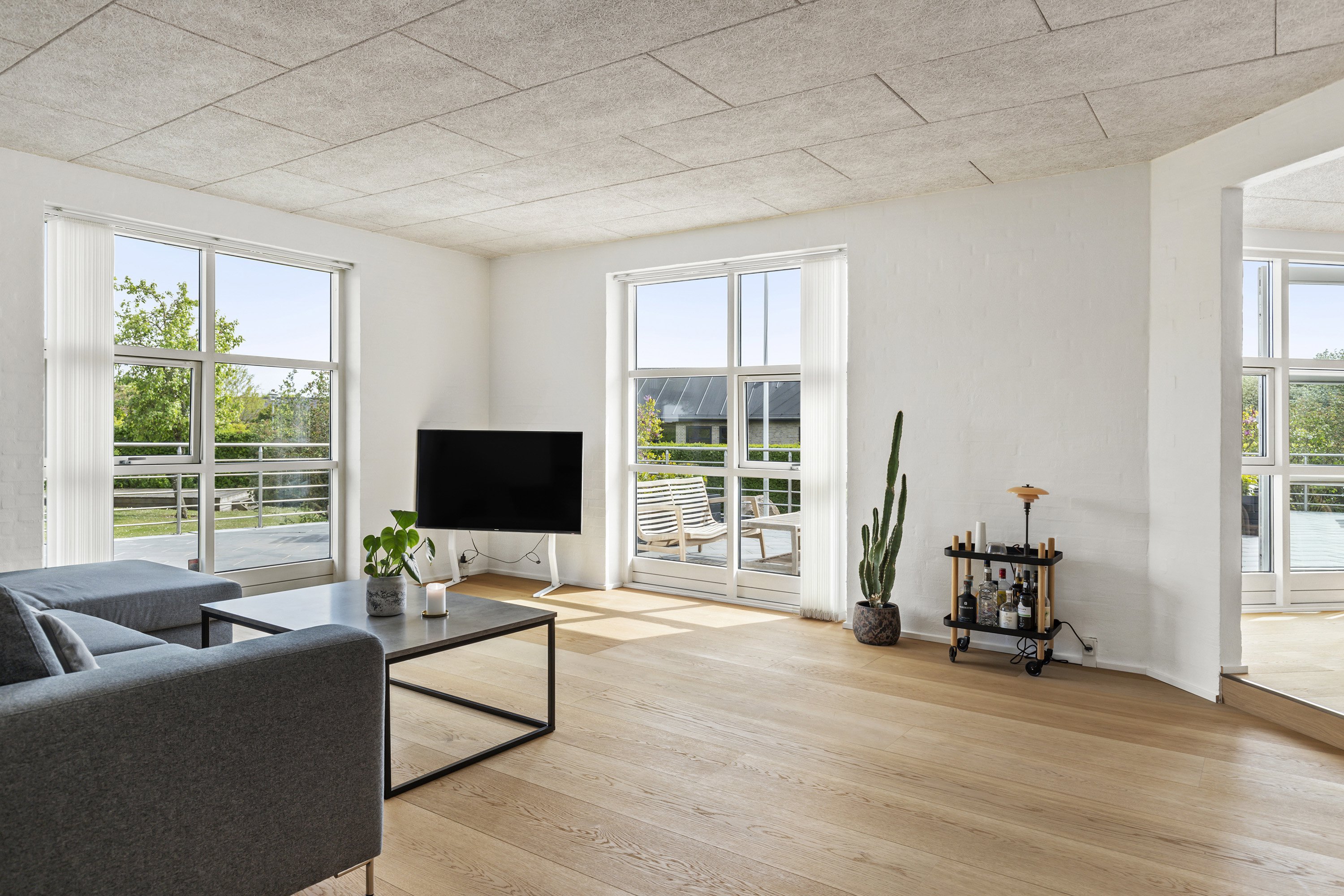 Fremhævet stue billede i fuldskærmstilstand. Billede af Dalhøjen 72, 9690 Fjerritslev