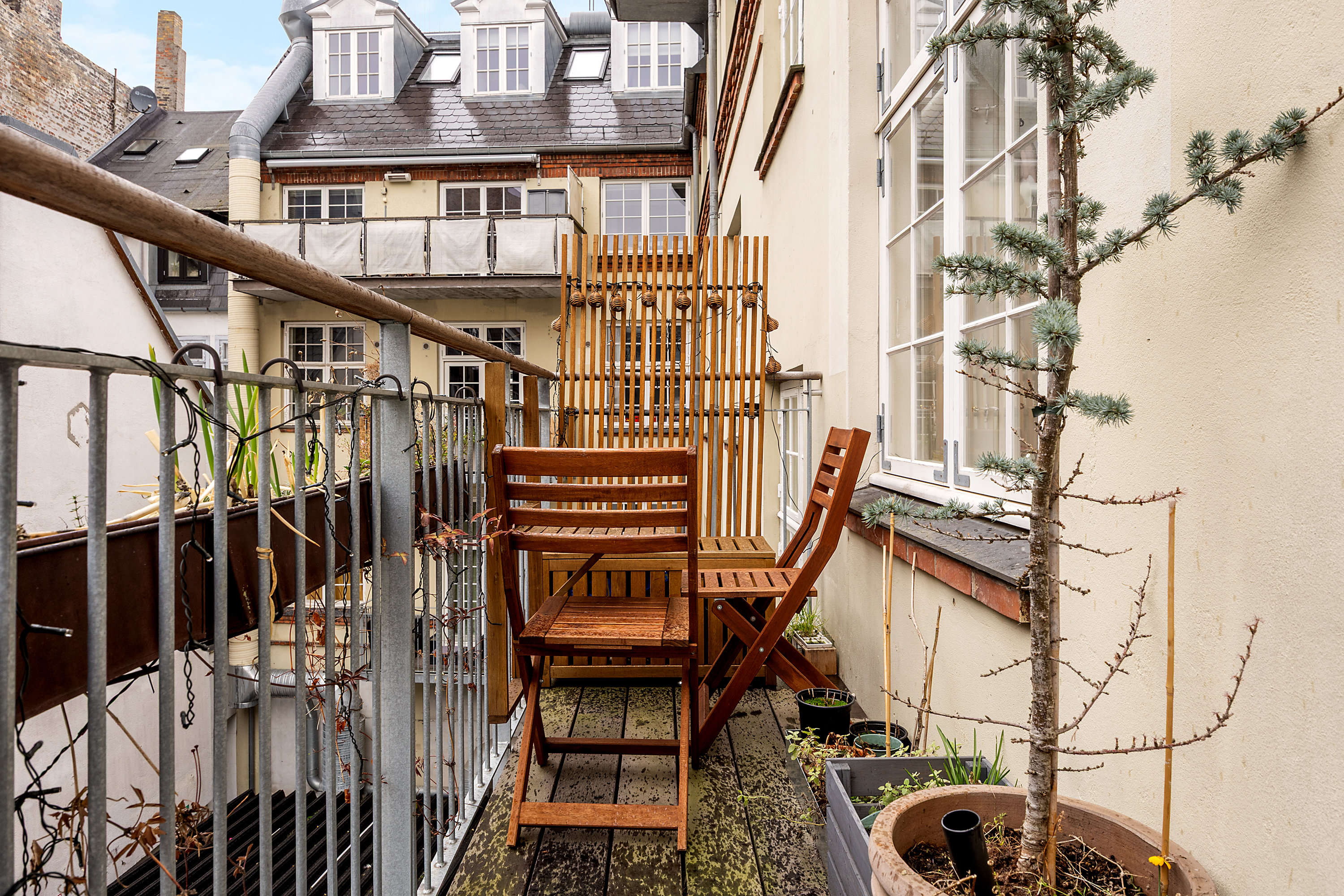 Fremhævet altan billede i fuldskærmstilstand. Billede af Silkegade 17, 2. th., 1113 København K