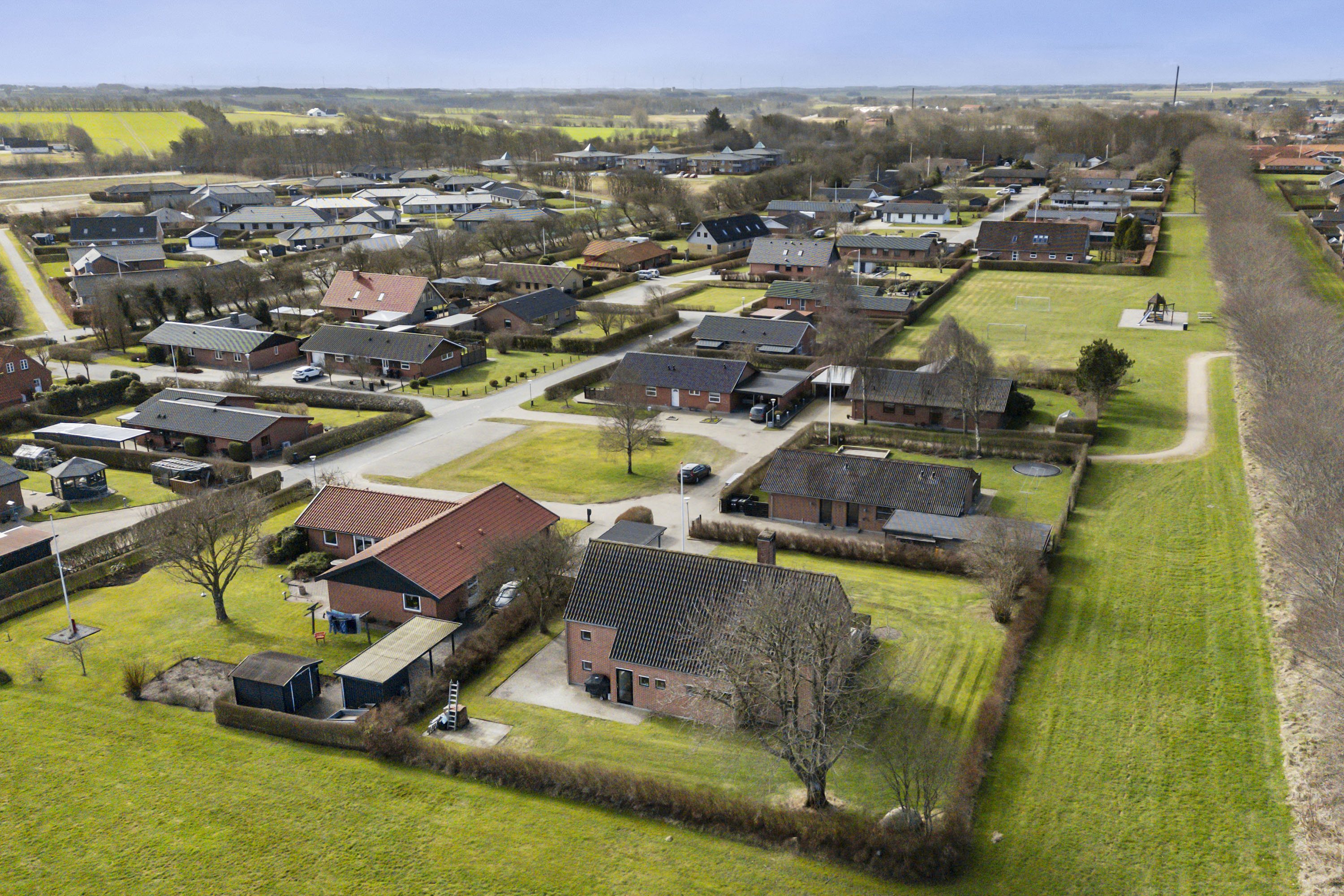 Fremhævet luftfoto billede i fuldskærmstilstand. Billede af Rugmarken 126, 9690 Fjerritslev