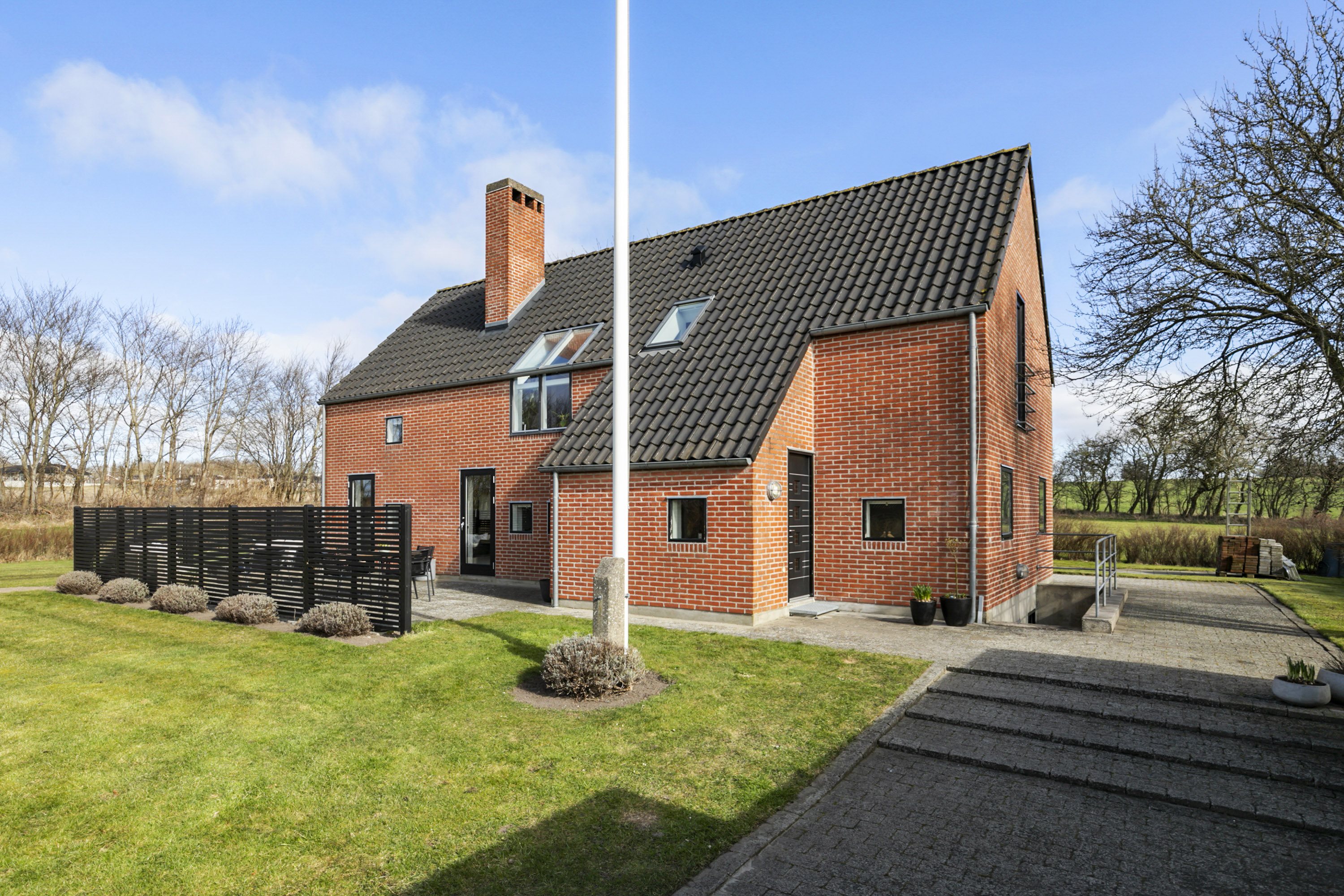 Miniaturebillede 1: ejendommen. Billede af Rugmarken 126, 9690 Fjerritslev