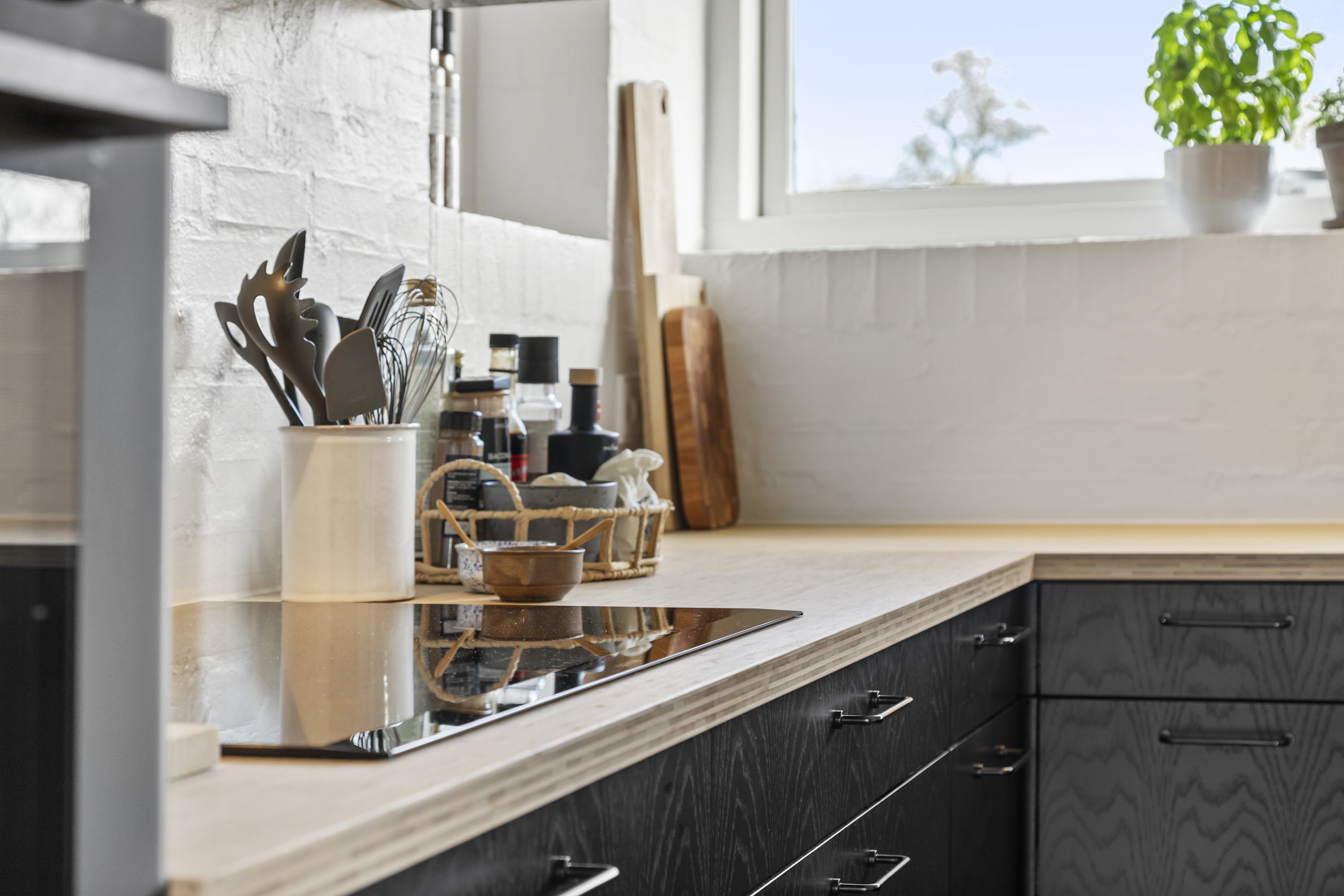 Fremhævet køkken billede i fuldskærmstilstand. Billede af Rugmarken 126, 9690 Fjerritslev