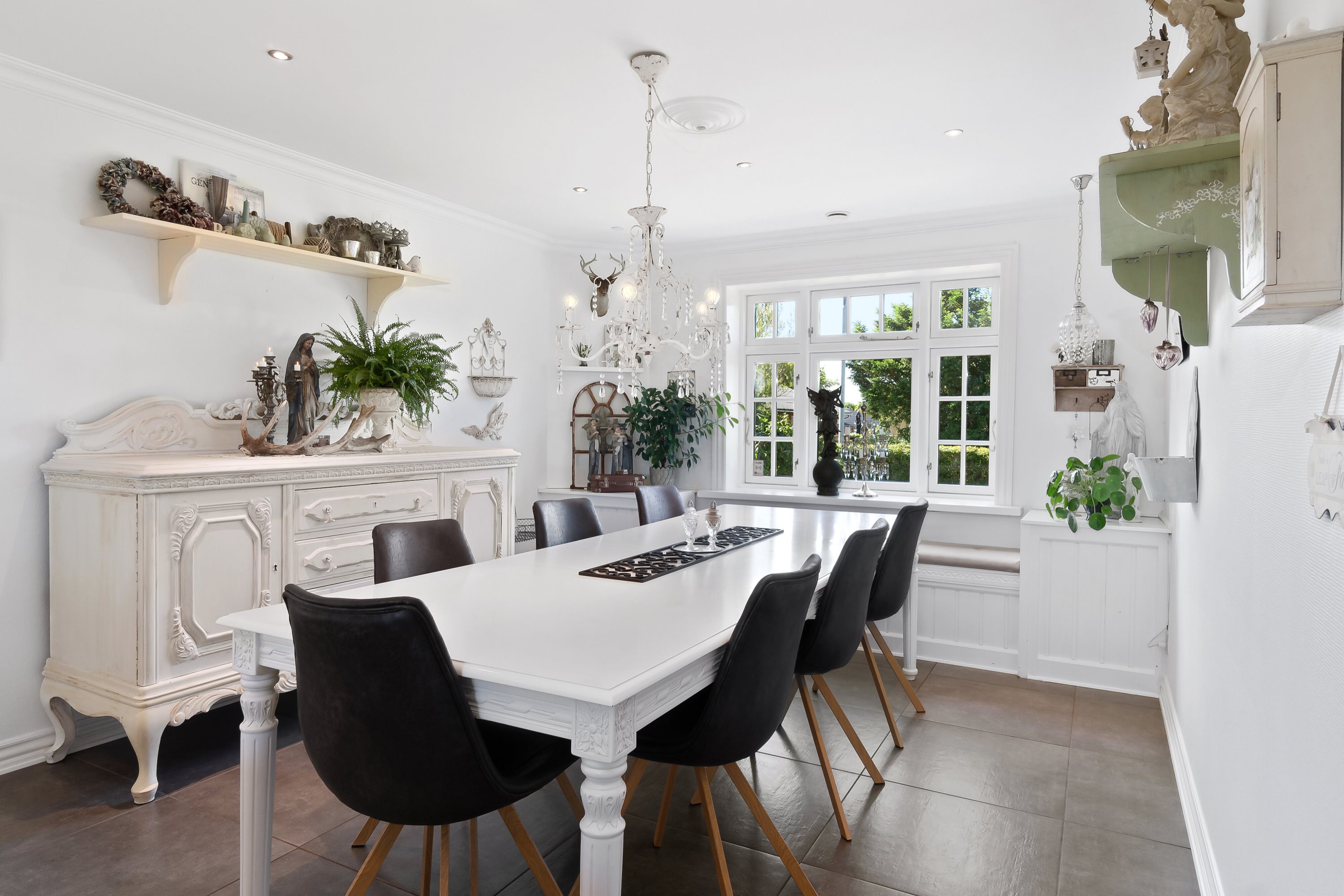 Fremhævet spisestue billede i fuldskærmstilstand. Billede af Vestergaardsvej 9, 9690 Fjerritslev