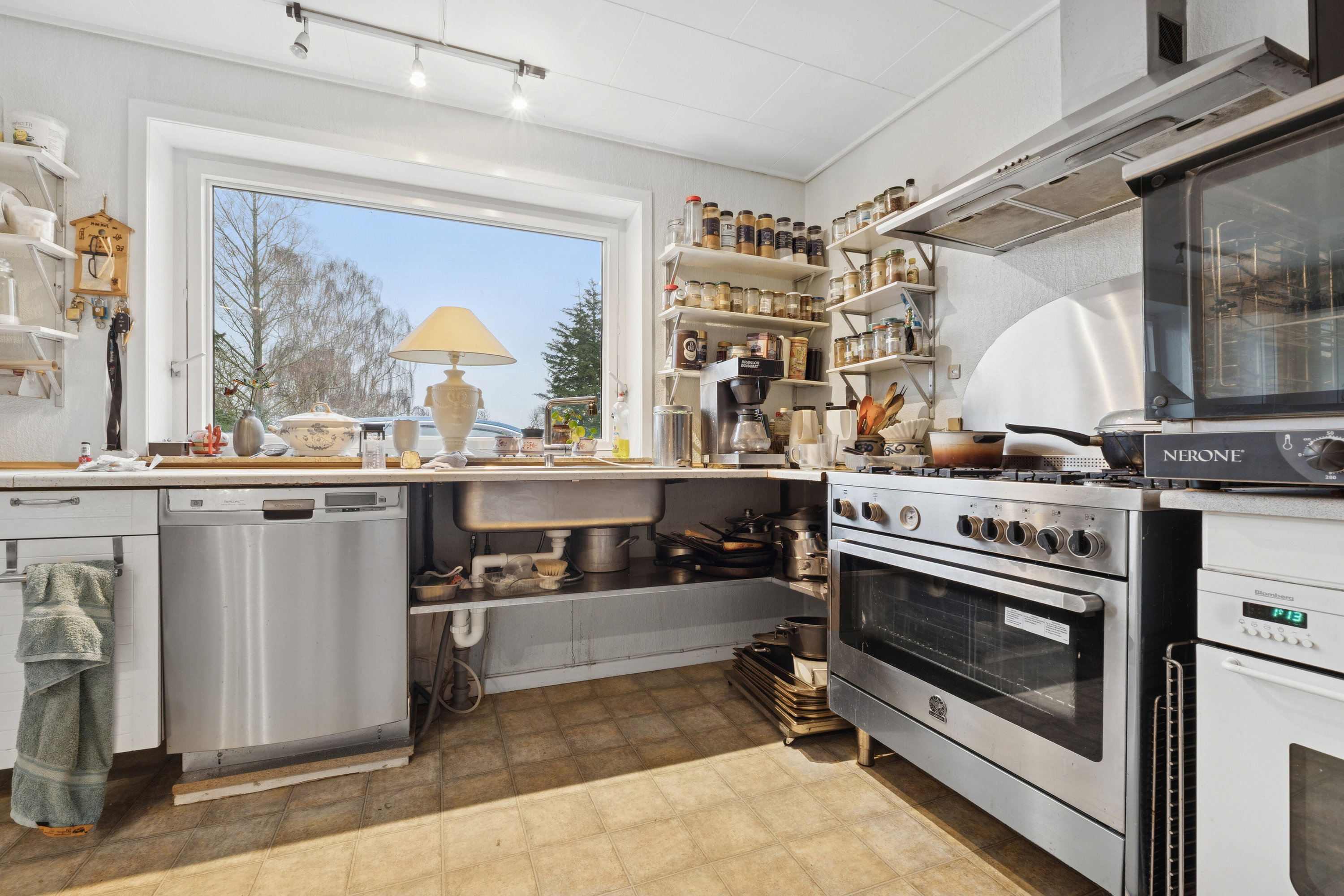 Fremhævet køkken billede i fuldskærmstilstand. Billede af Lejbøllevej 13A, Lejbølle, 5953 Tranekær