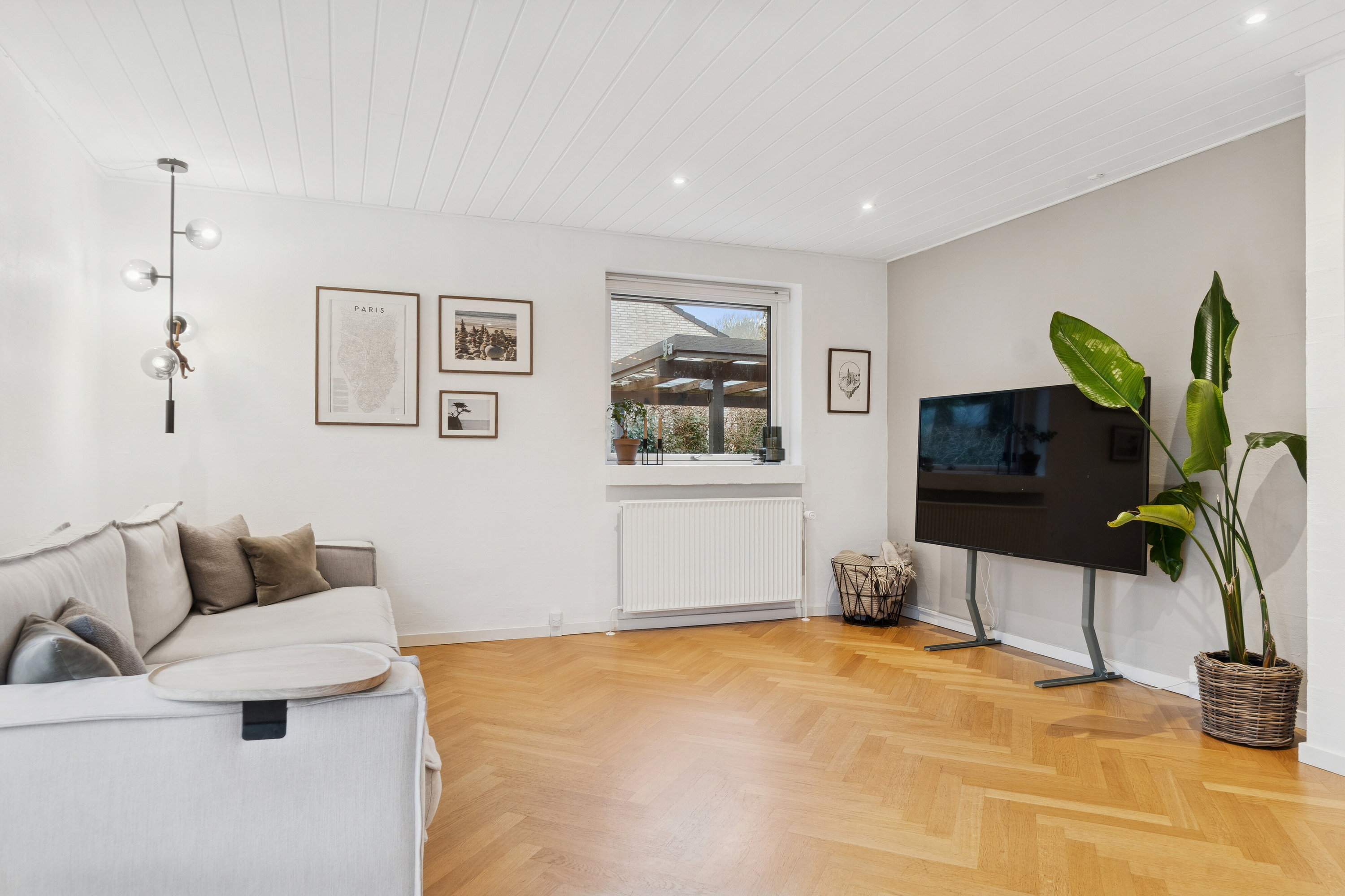 Fremhævet stue billede i fuldskærmstilstand. Billede af J.F. Willumsens Vej 9A, 8270 Højbjerg