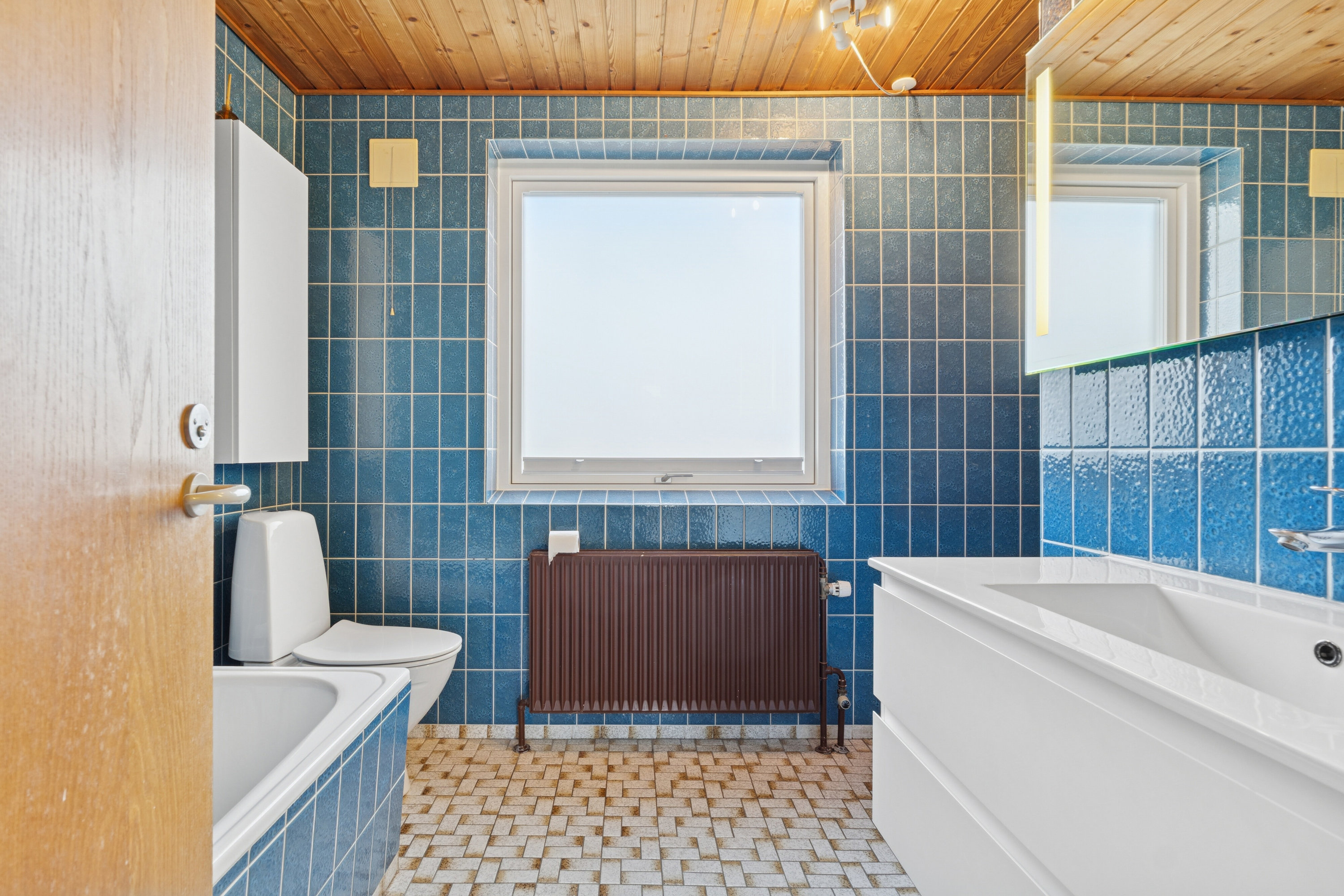 Fremhævet badeværelse billede i fuldskærmstilstand. Billede af Fjordvænget 2, Kollund, 6340 Kruså