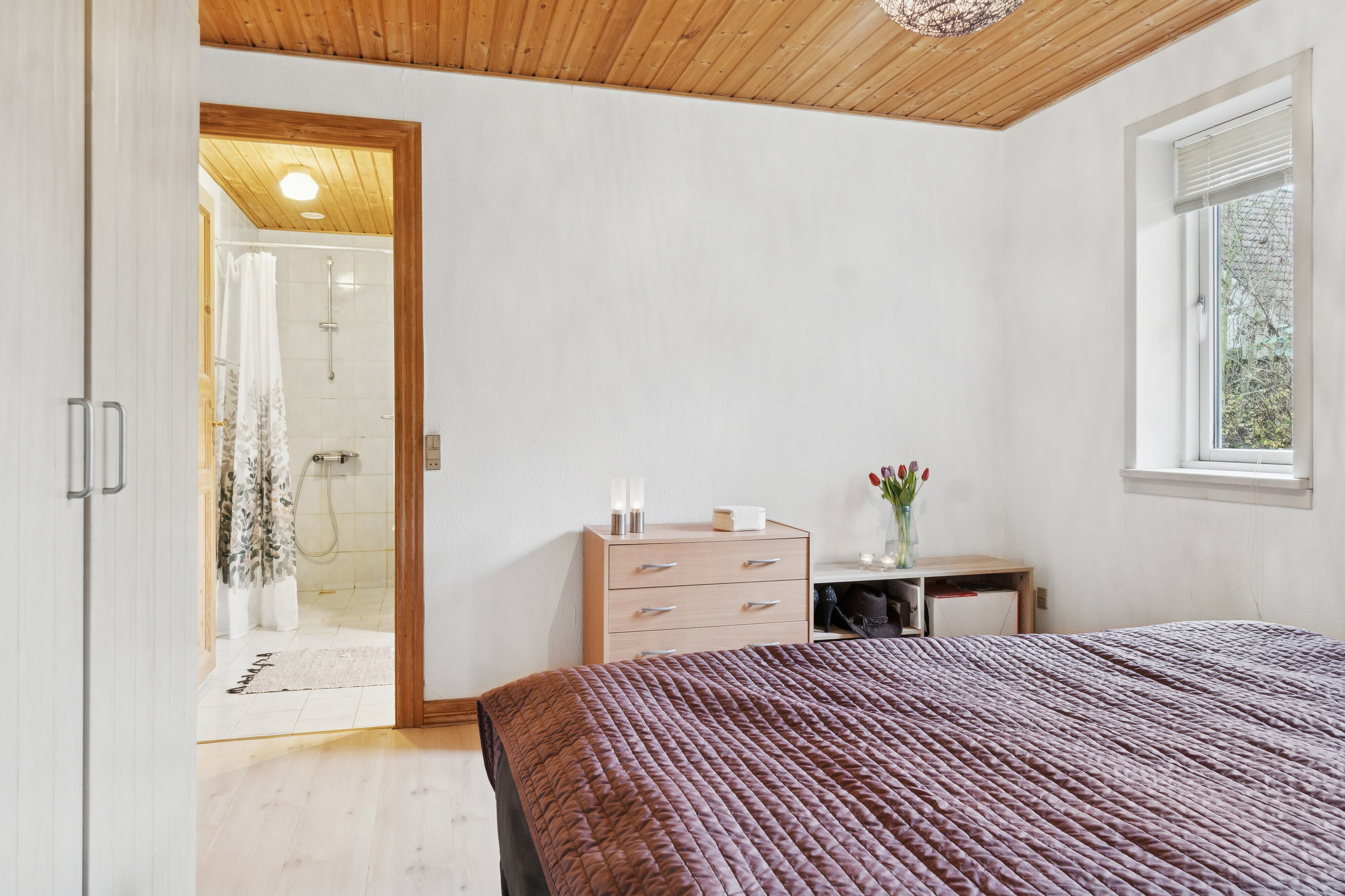 Fremhævet soveværelse billede i fuldskærmstilstand. Billede af Olufsvej 4, Hyllinge, 4700 Næstved