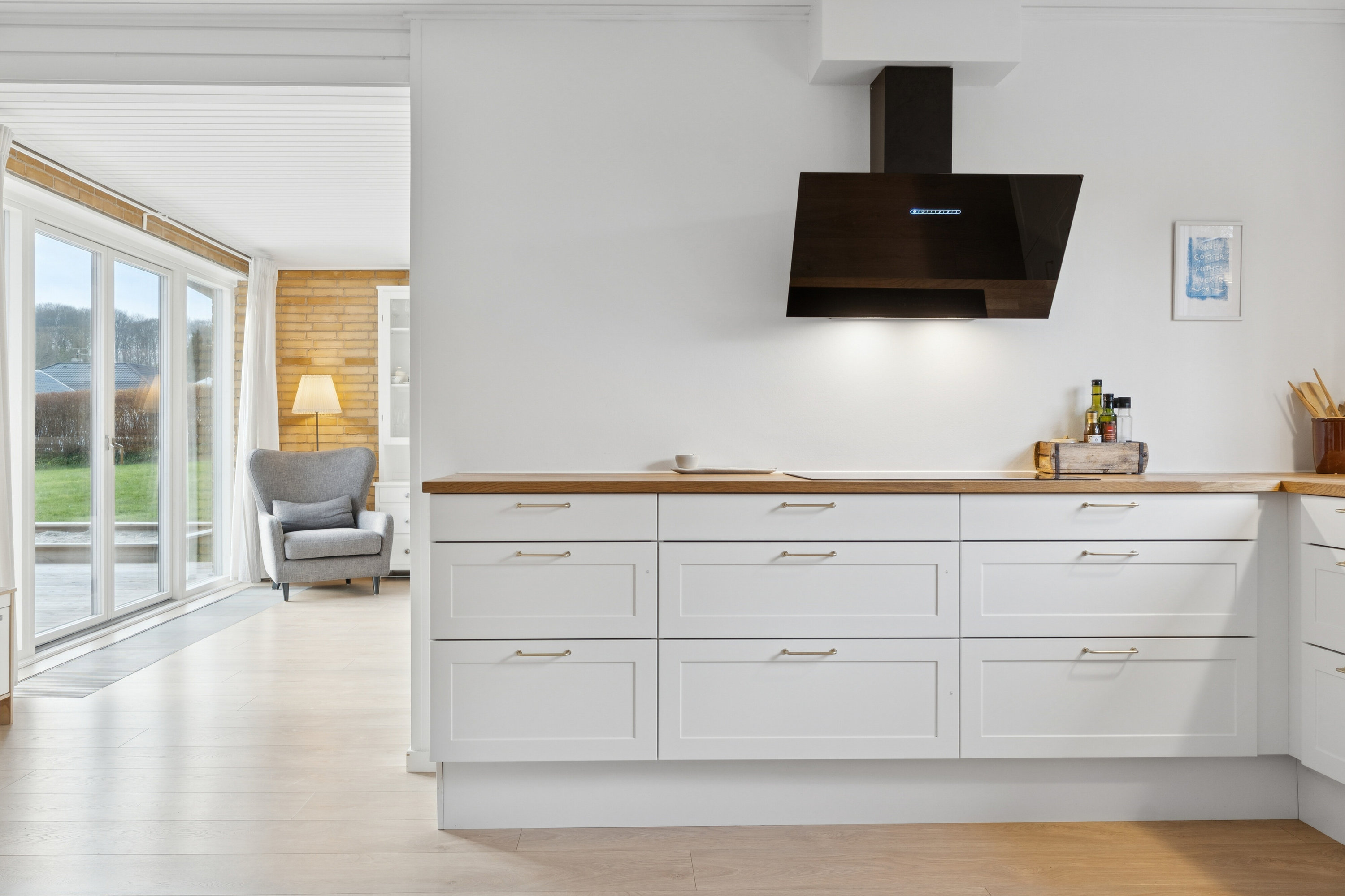 Fremhævet køkken billede i fuldskærmstilstand. Billede af Fjordvænget 2, Kollund, 6340 Kruså