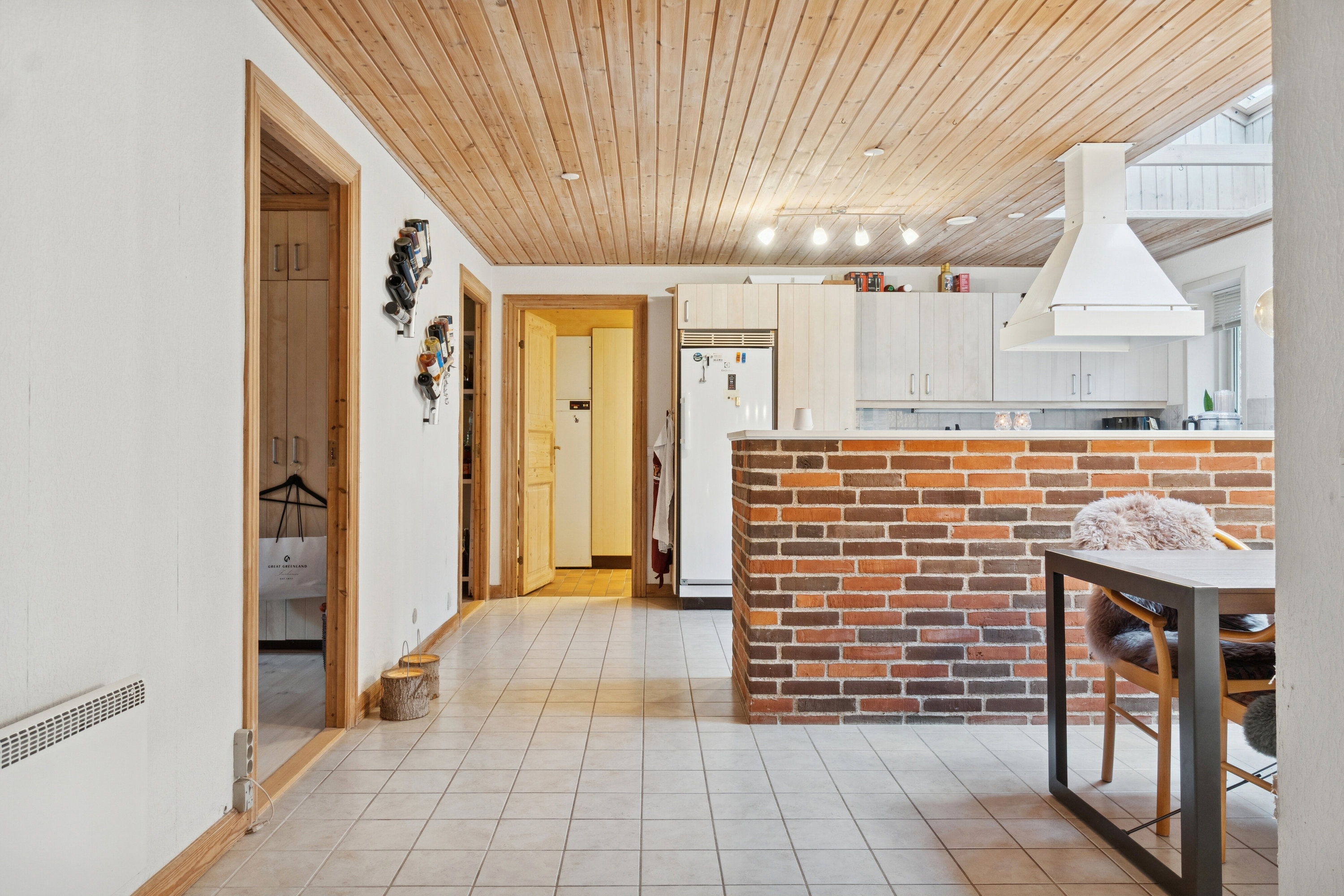 Fremhævet køkken billede i fuldskærmstilstand. Billede af Olufsvej 4, Hyllinge, 4700 Næstved