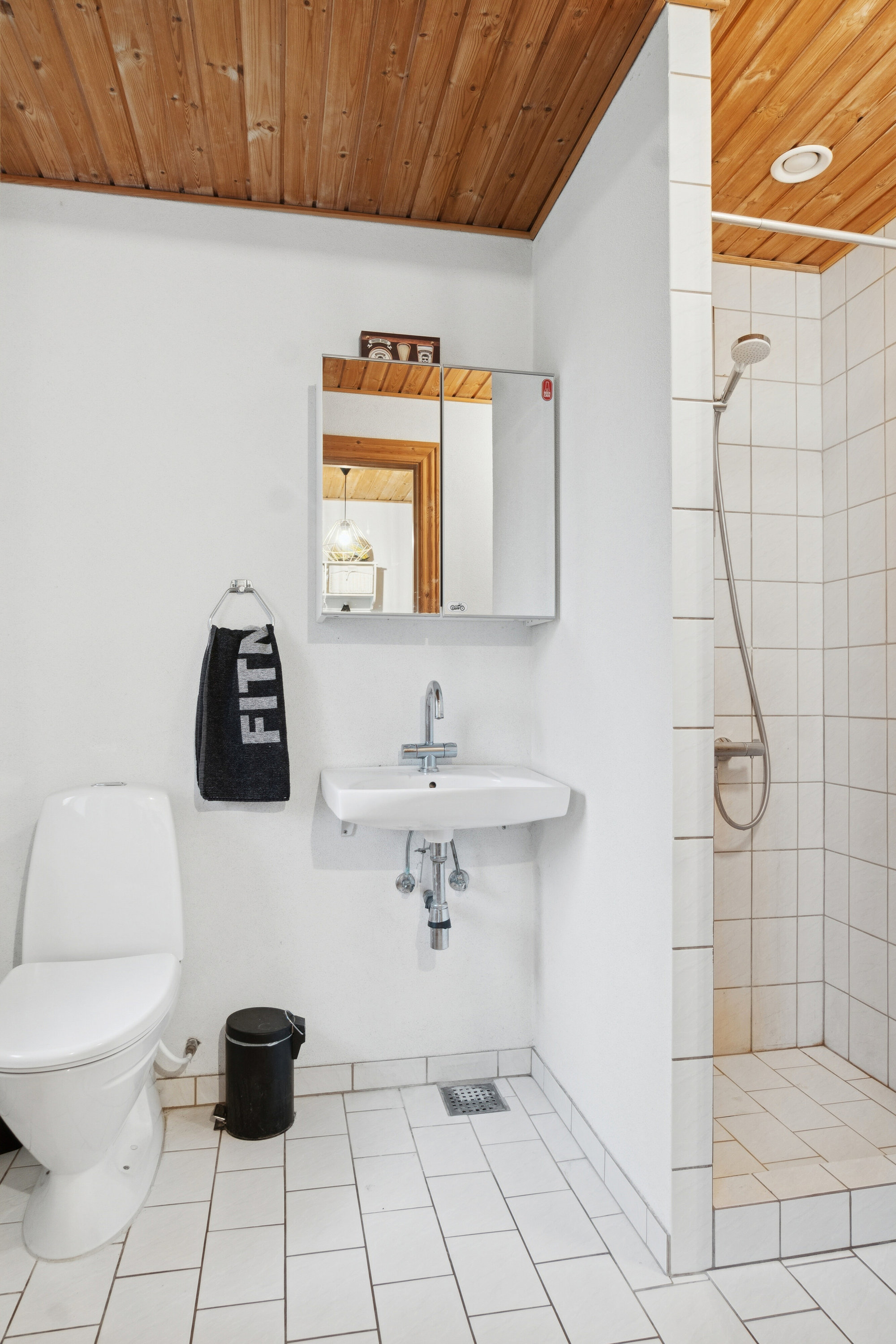 Fremhævet badeværelse billede i fuldskærmstilstand. Billede af Olufsvej 4, Hyllinge, 4700 Næstved