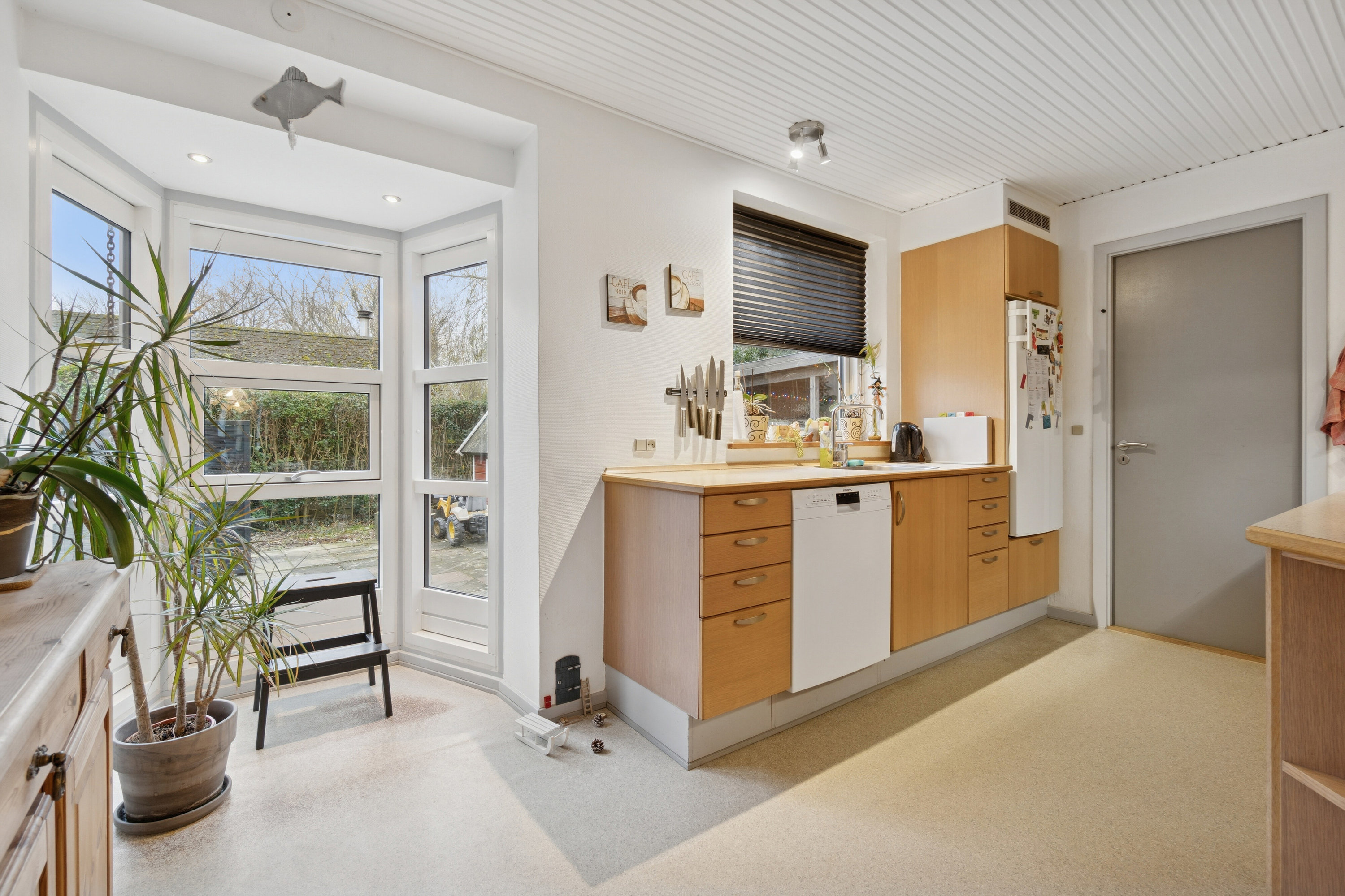 Fremhævet køkken billede i fuldskærmstilstand. Billede af Ågade 17, Tejn, 3770 Allinge