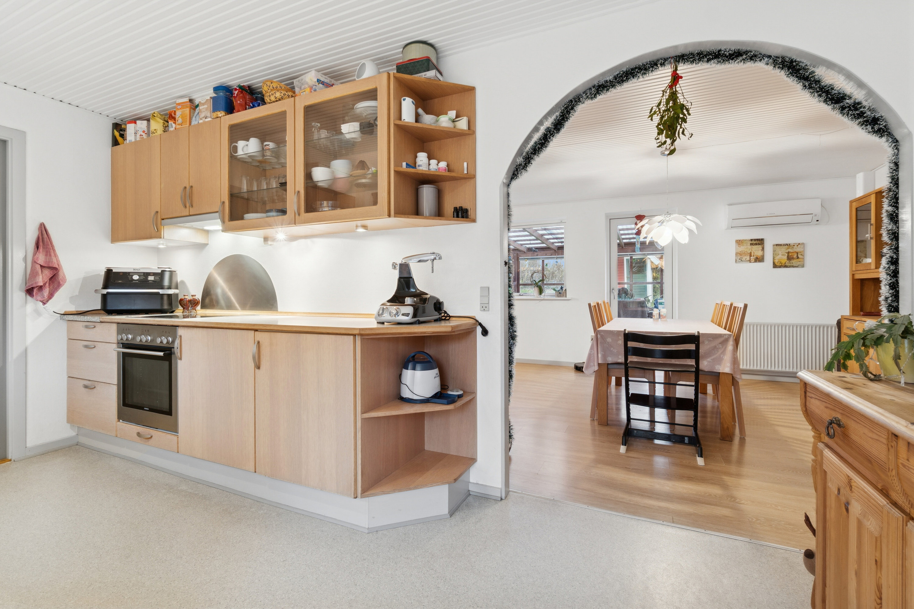 Fremhævet køkken billede i fuldskærmstilstand. Billede af Ågade 17, Tejn, 3770 Allinge