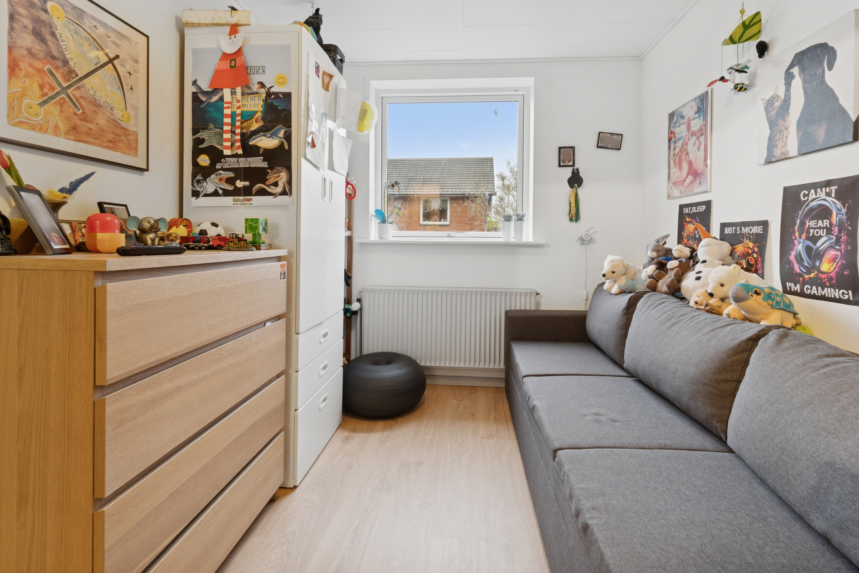 Fremhævet børneværelse billede i fuldskærmstilstand. Billede af Ågade 17, Tejn, 3770 Allinge