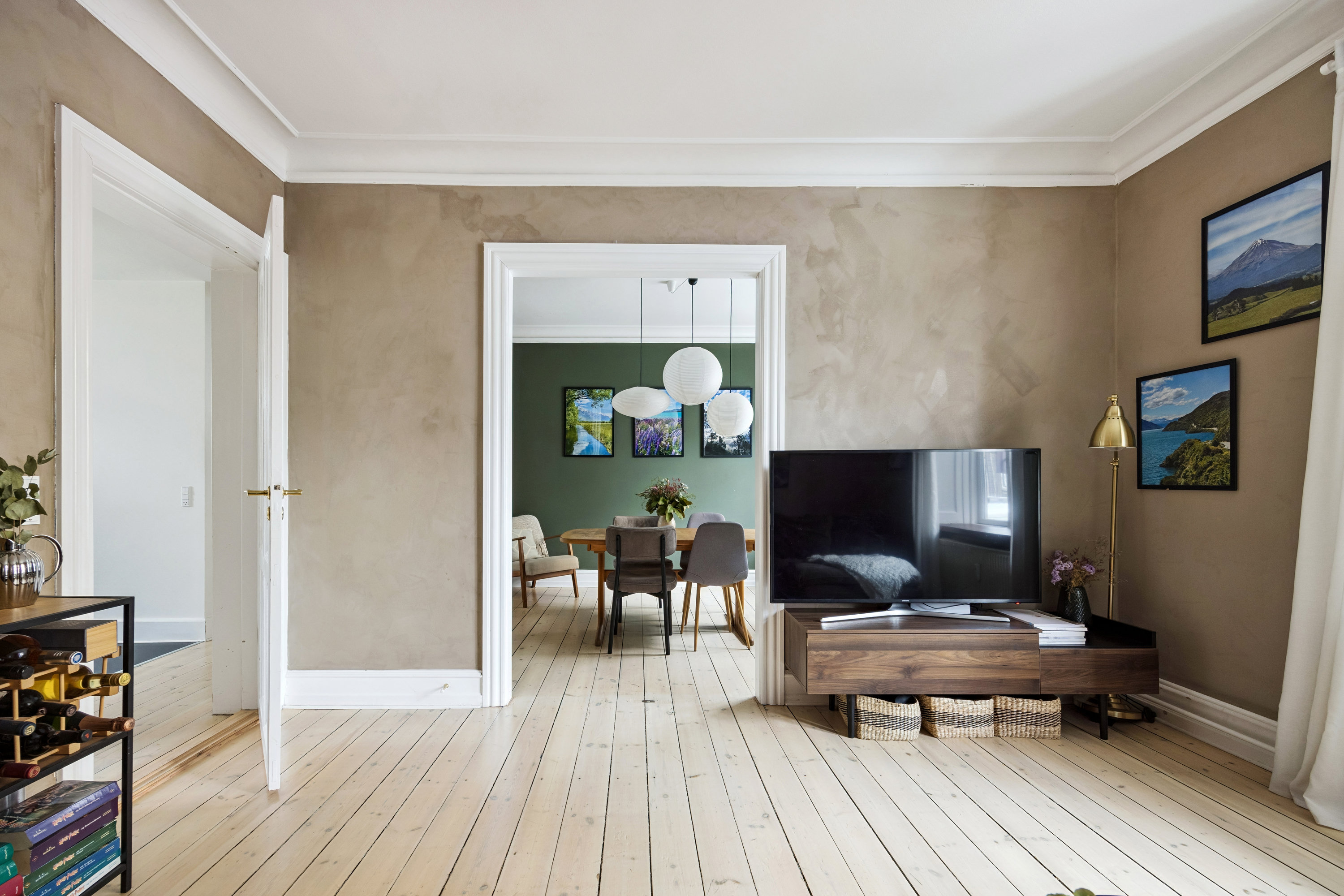 Fremhævet værelse billede i fuldskærmstilstand. Billede af Kong Georgs Vej 6A, st.. tv., 2000 Frederiksberg