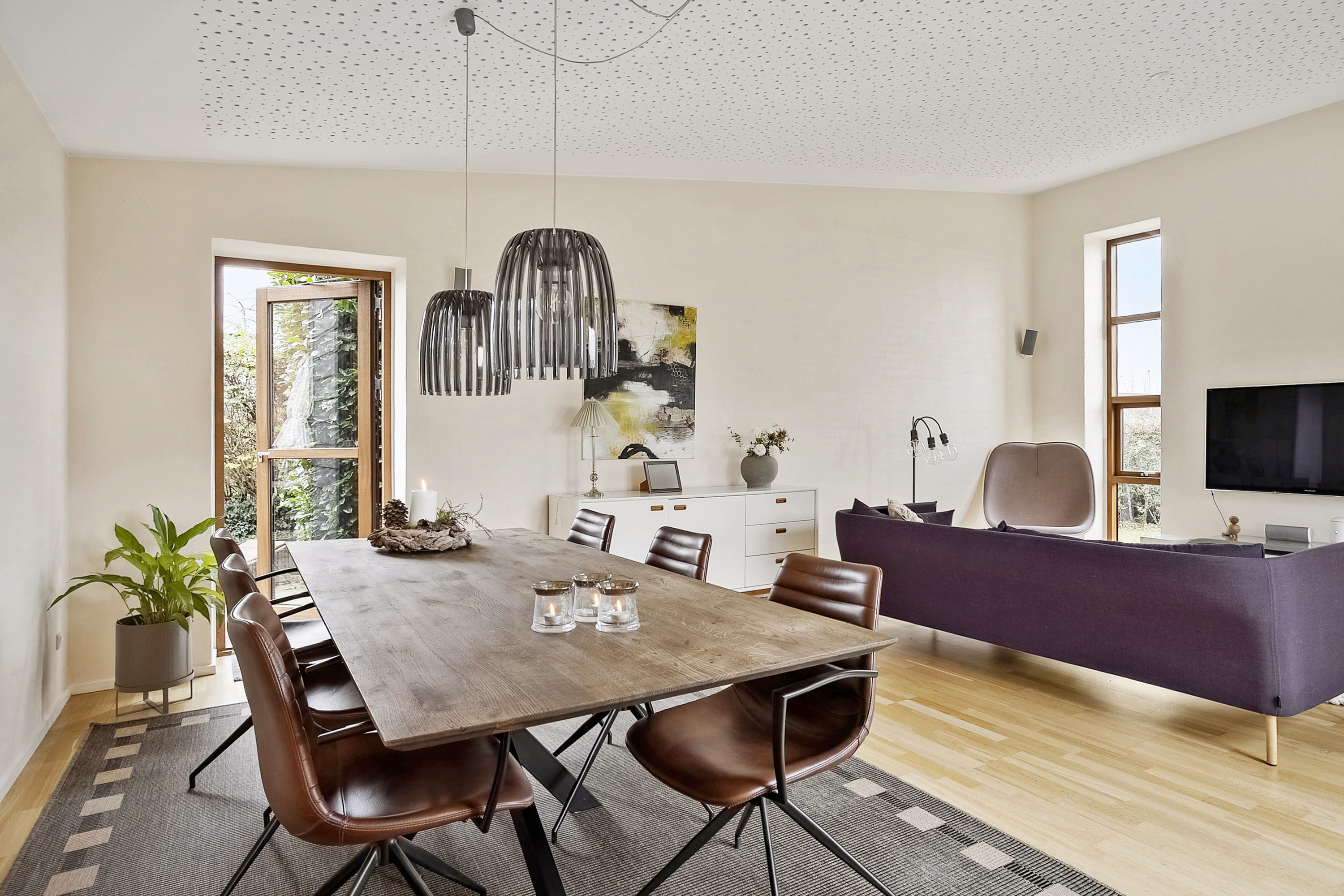 Fremhævet spisestue billede i fuldskærmstilstand. Billede af Hovmarksvej 75, 8700 Horsens