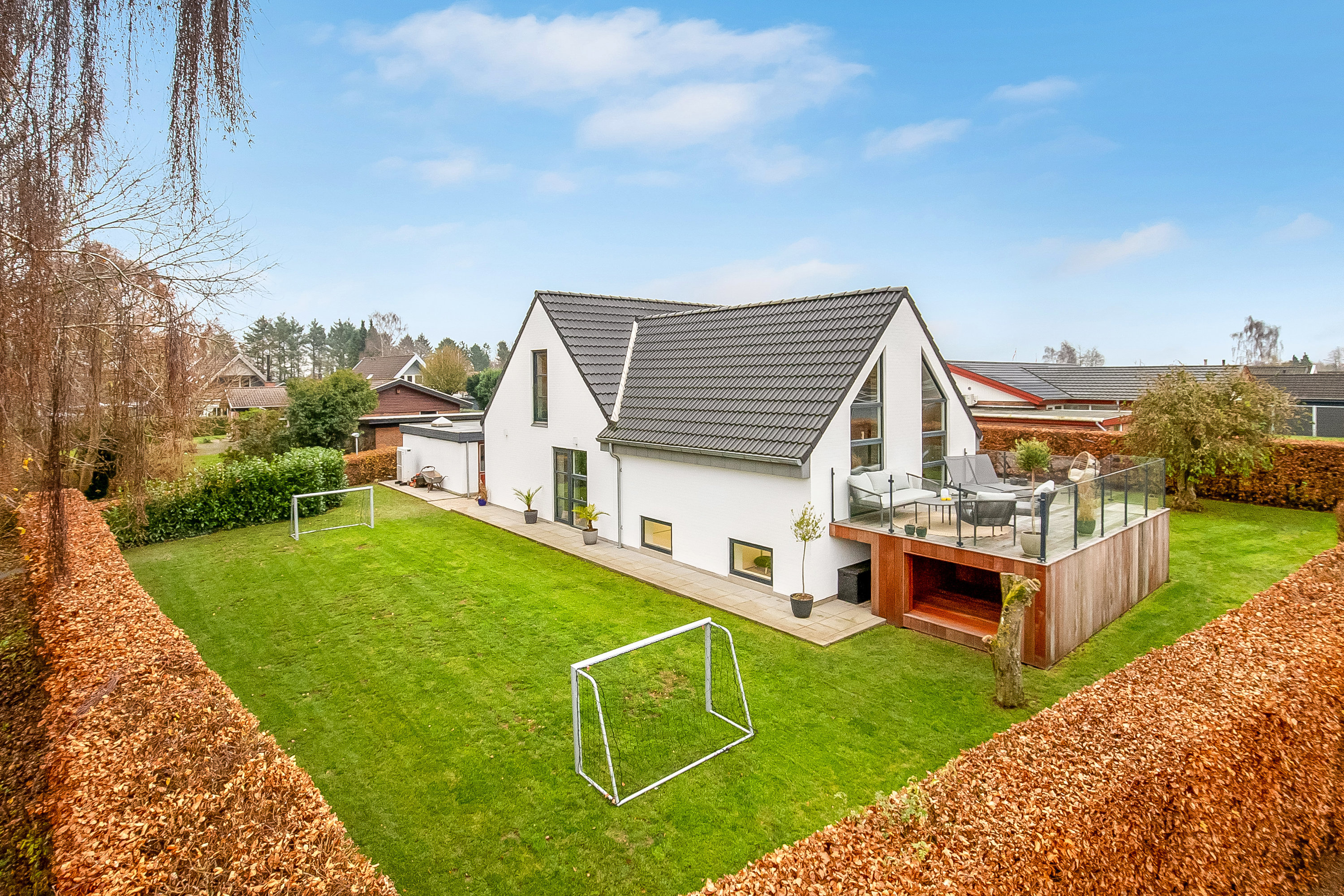 Fremhævet mastefoto billede i fuldskærmstilstand. Billede af Borggårdsparken 35, 7080 Børkop