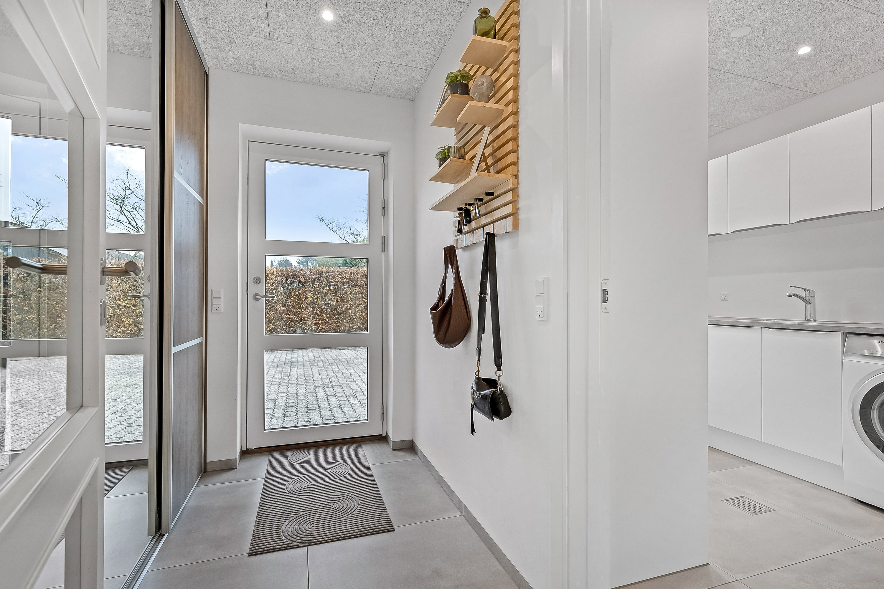 Fremhævet entré billede i fuldskærmstilstand. Billede af Borggårdsparken 35, 7080 Børkop