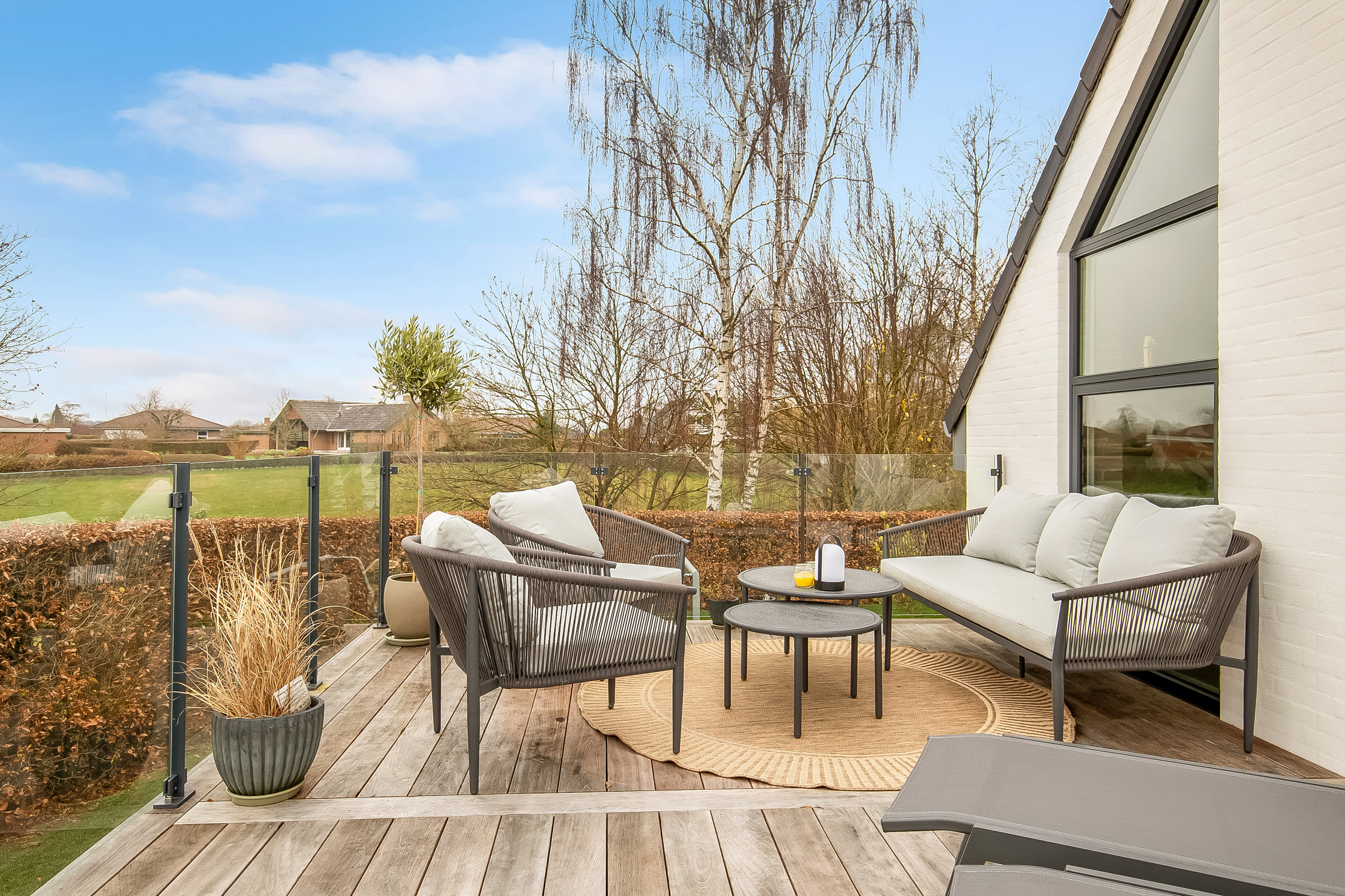 Fremhævet terrasse billede i fuldskærmstilstand. Billede af Borggårdsparken 35, 7080 Børkop