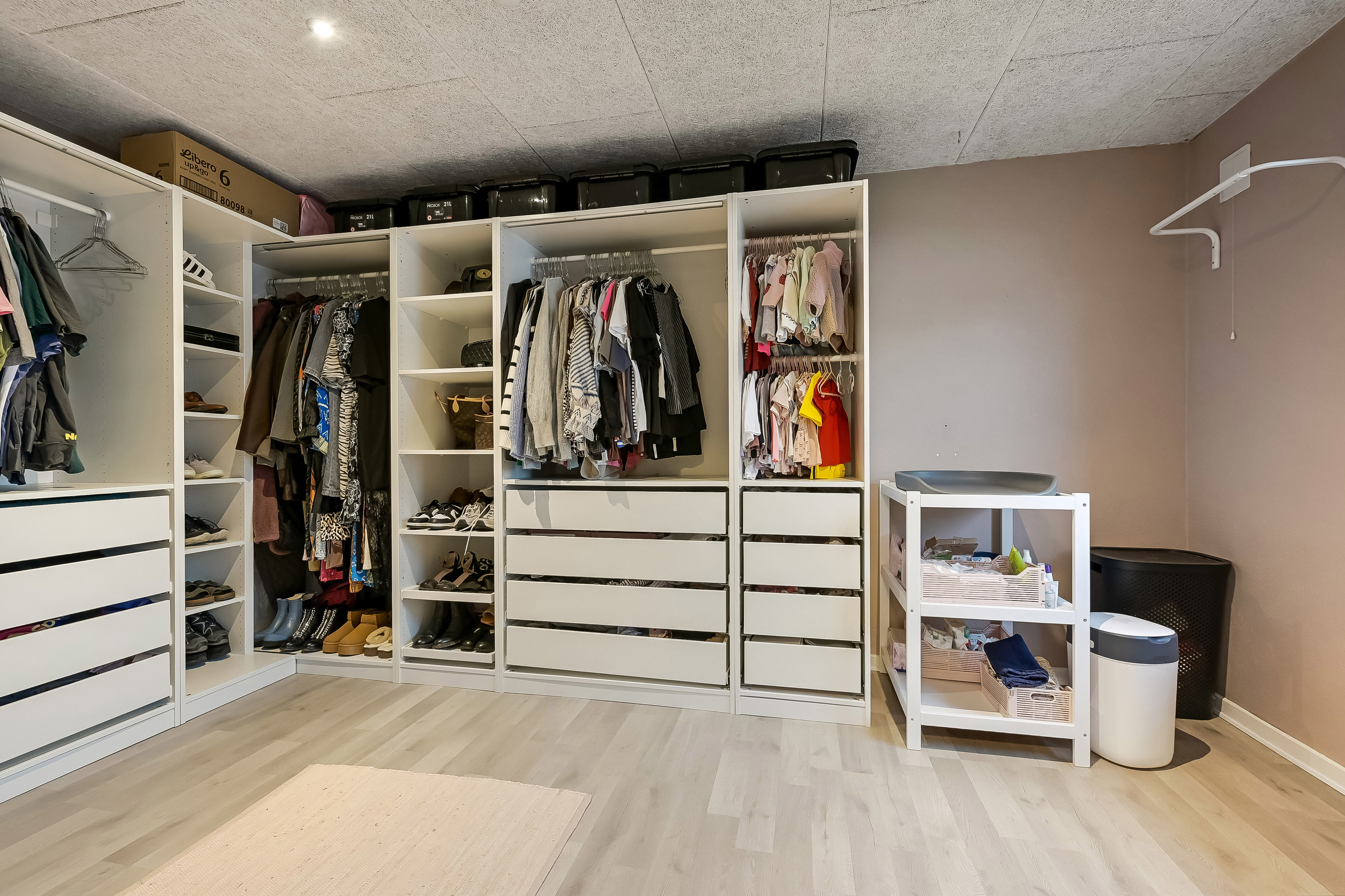 Fremhævet andet billede i fuldskærmstilstand. Billede af Troldholmvej 4, Vrøgum, 6840 Oksbøl