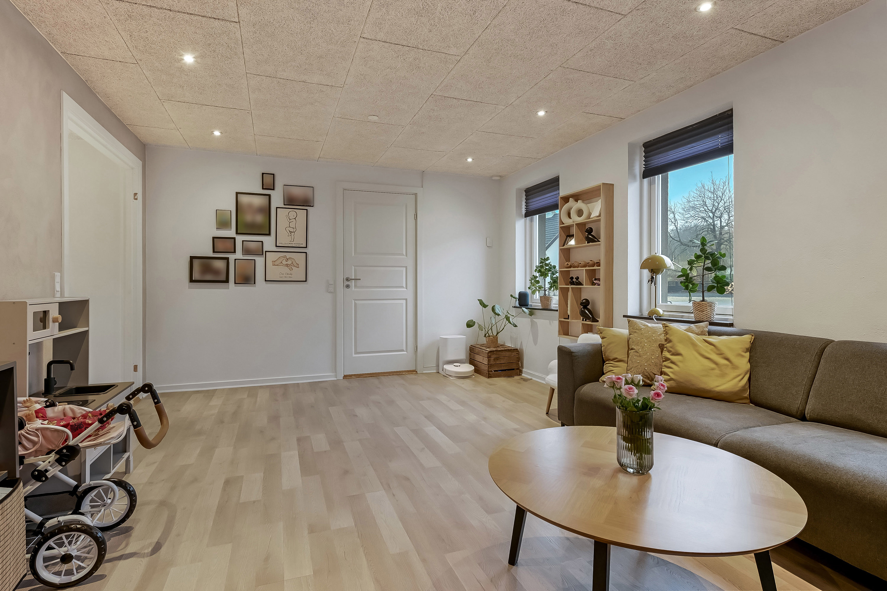 Fremhævet stue billede i fuldskærmstilstand. Billede af Troldholmvej 4, Vrøgum, 6840 Oksbøl