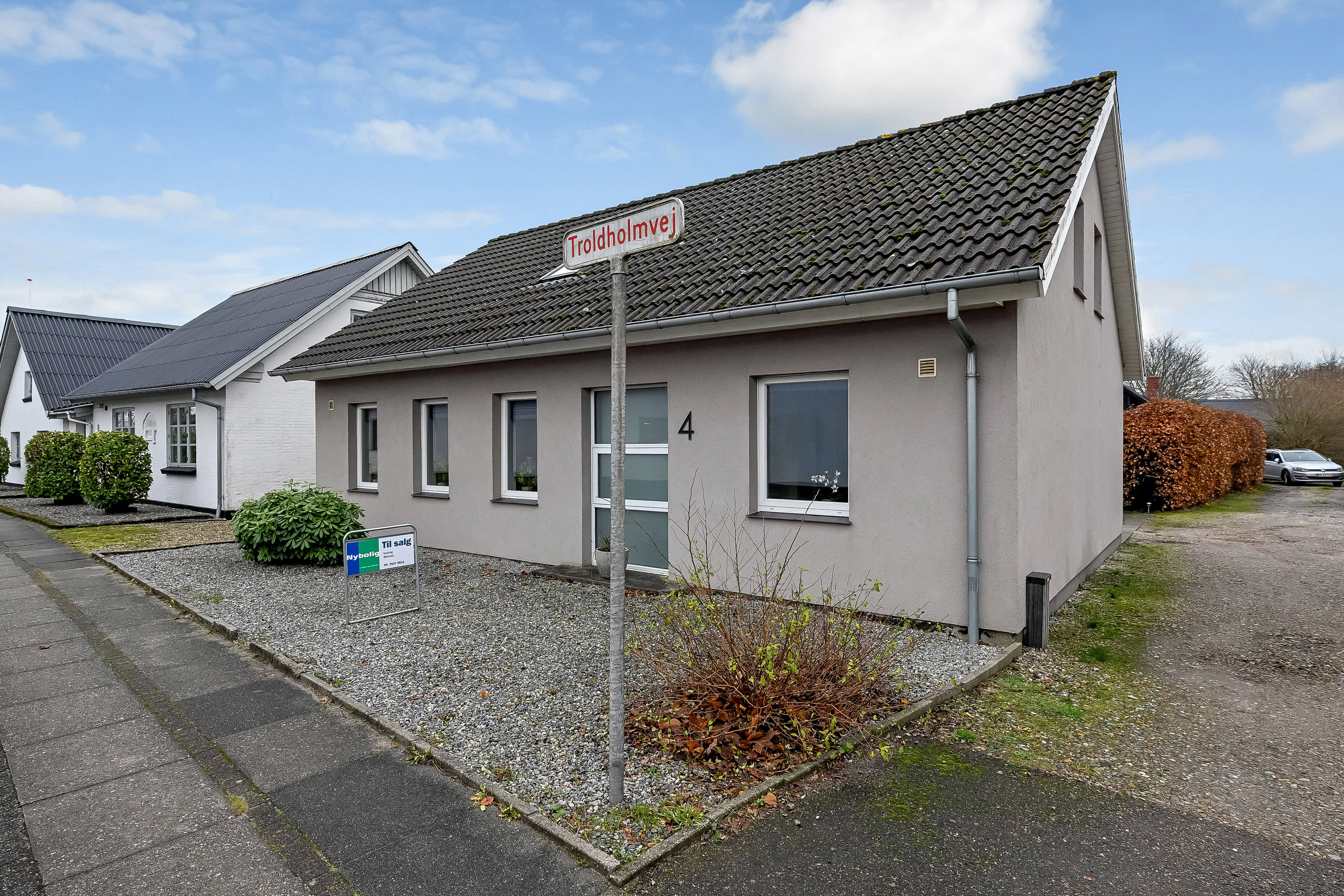 Fremhævet ejendommen billede i fuldskærmstilstand. Billede af Troldholmvej 4, Vrøgum, 6840 Oksbøl