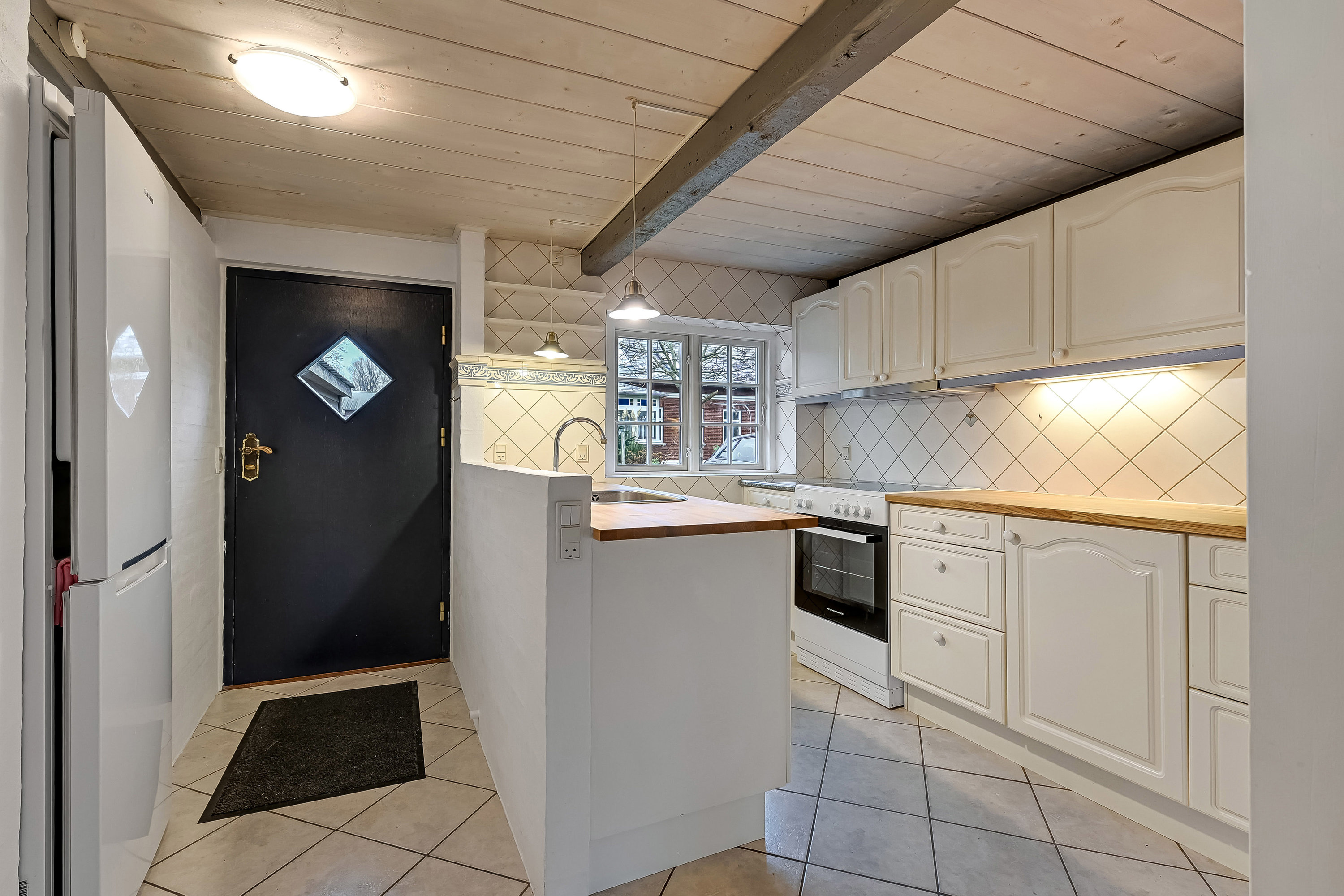 Fremhævet køkken billede i fuldskærmstilstand. Billede af Møllesti 8, Nordby, 6720 Fanø