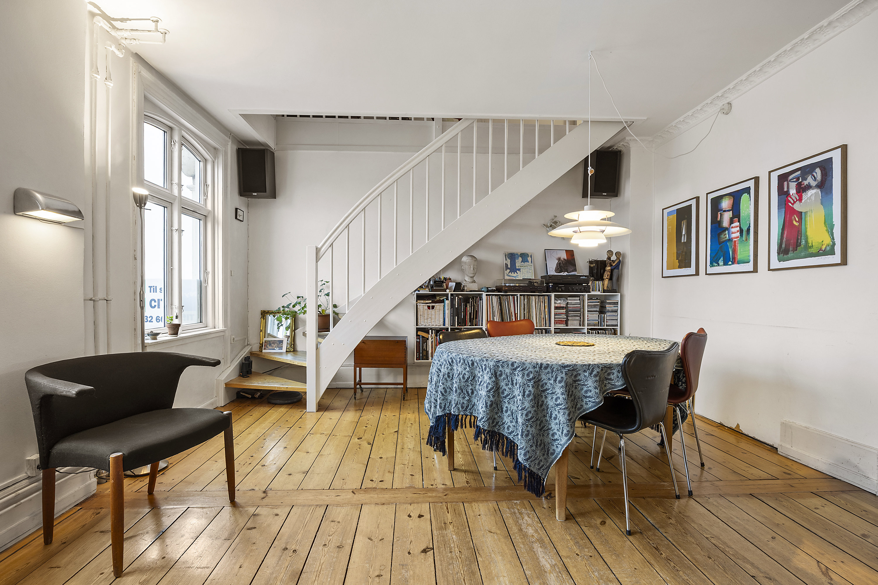 Fremhævet stue billede i fuldskærmstilstand. Billede af Nørre Søgade 45, 4. th., 1370 København K