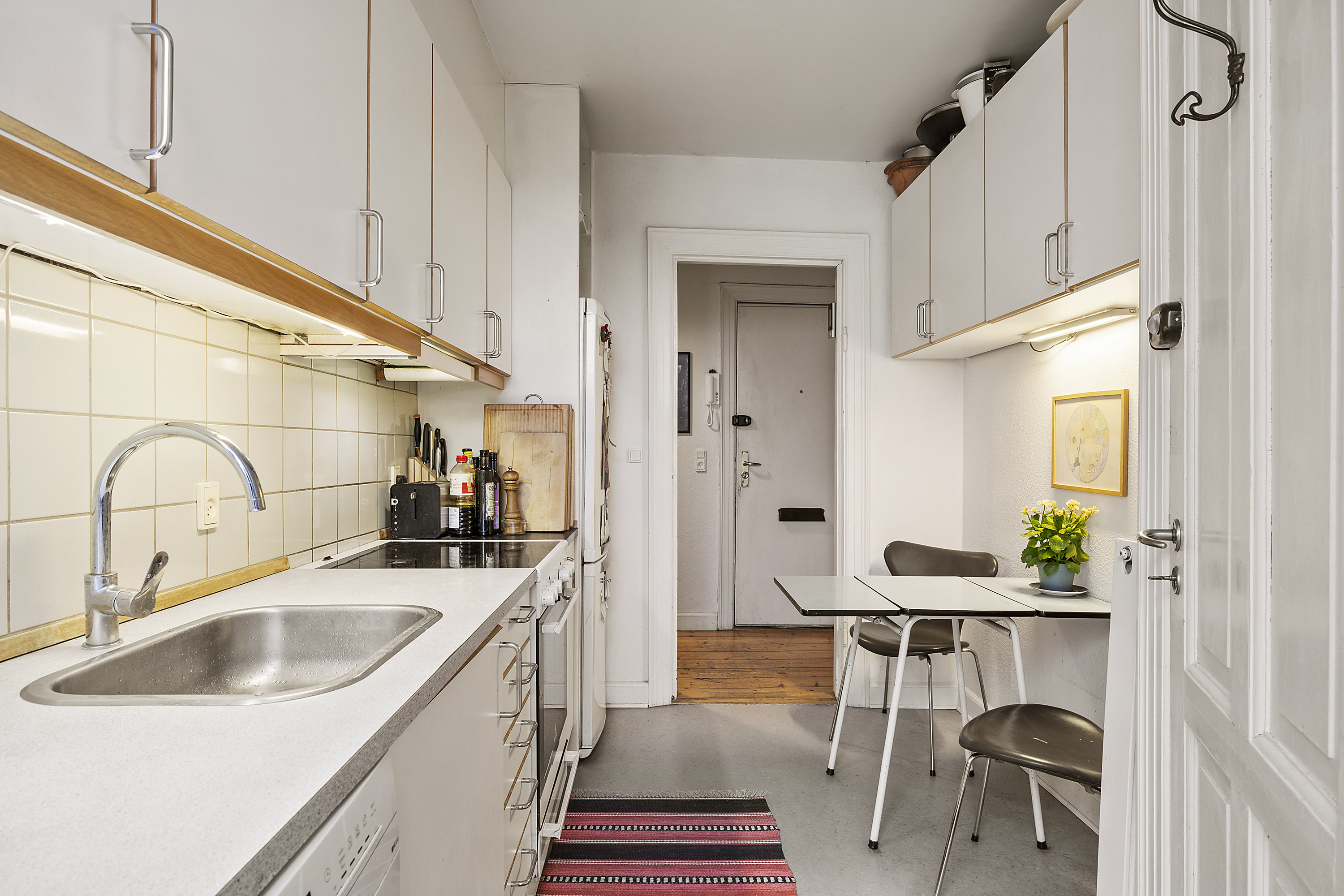 Fremhævet køkken billede i fuldskærmstilstand. Billede af Nørre Søgade 45, 4. th., 1370 København K