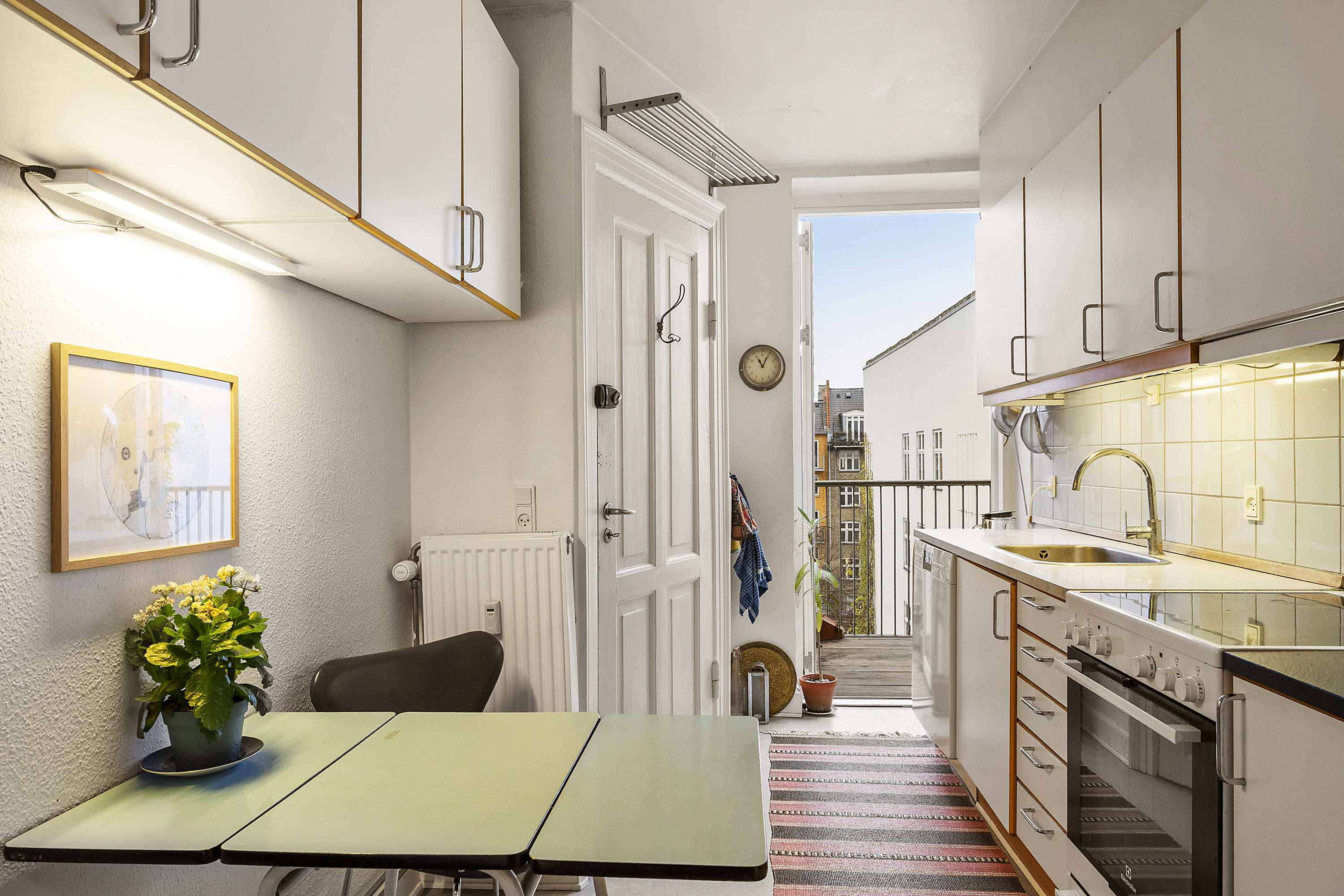 Fremhævet køkken billede i fuldskærmstilstand. Billede af Nørre Søgade 45, 4. th., 1370 København K