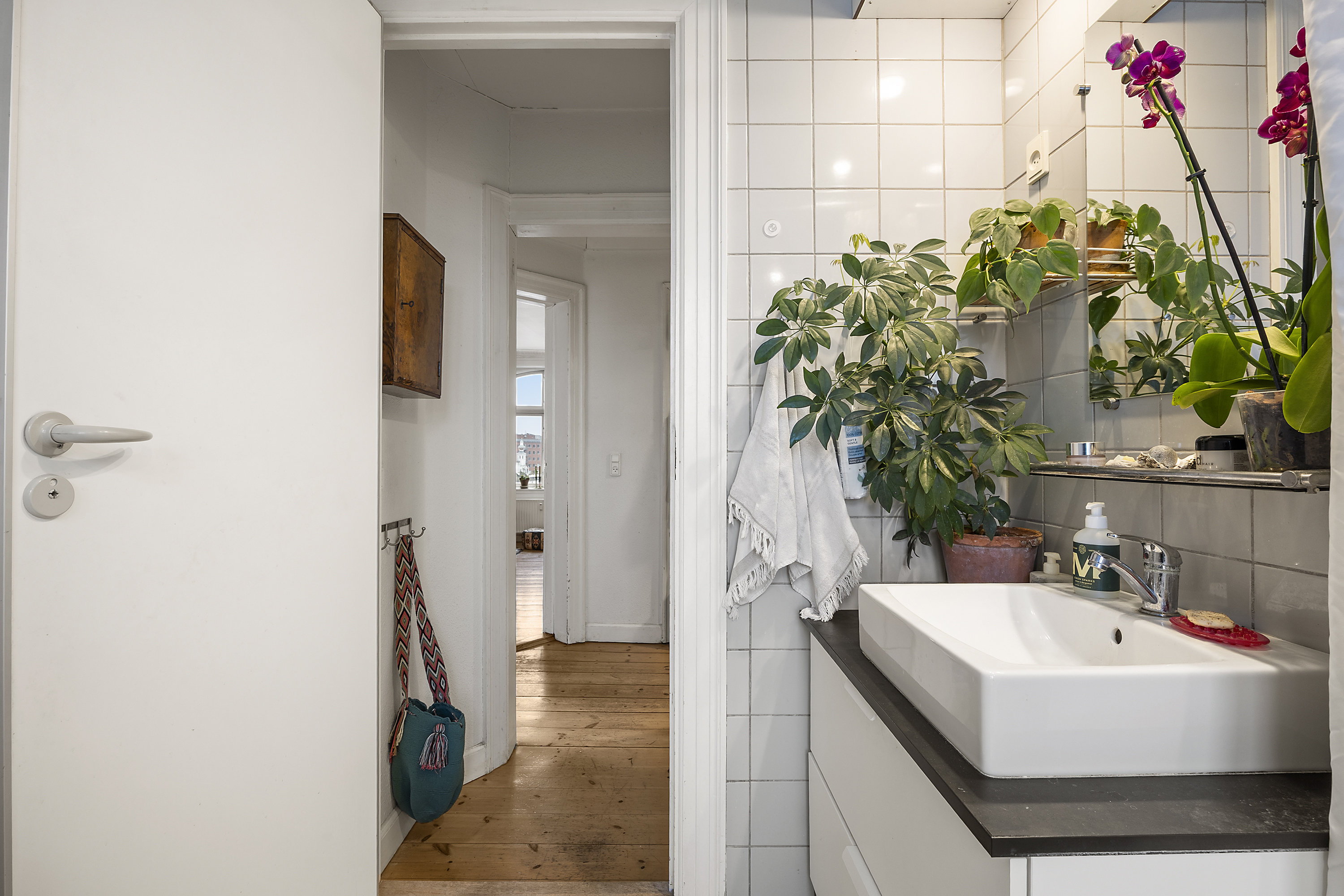 Fremhævet badeværelse billede i fuldskærmstilstand. Billede af Nørre Søgade 45, 4. th., 1370 København K