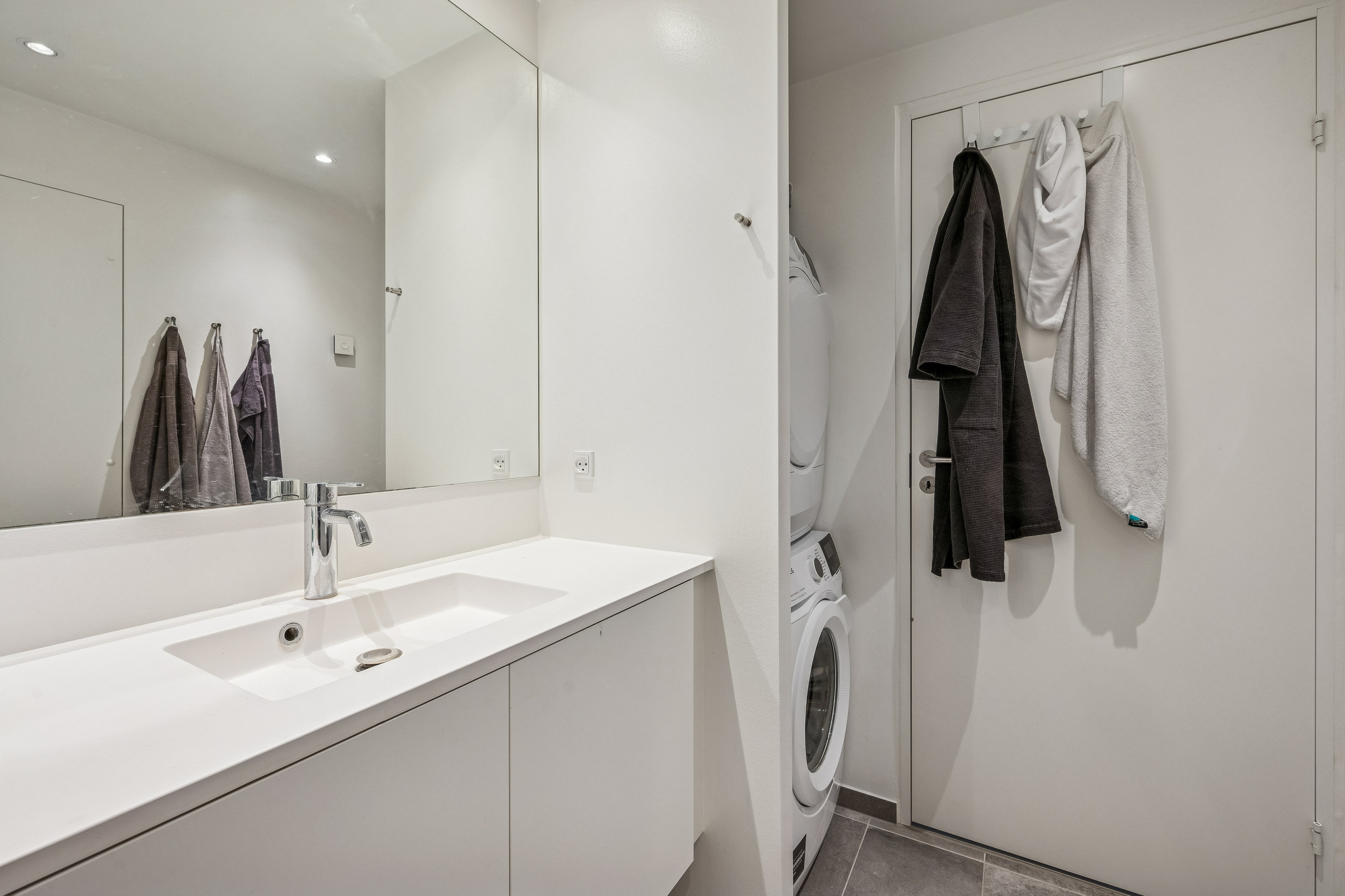 Fremhævet badeværelse billede i fuldskærmstilstand. Billede af Irma Pedersens Gade 154, st.. 3., 8000 Aarhus C